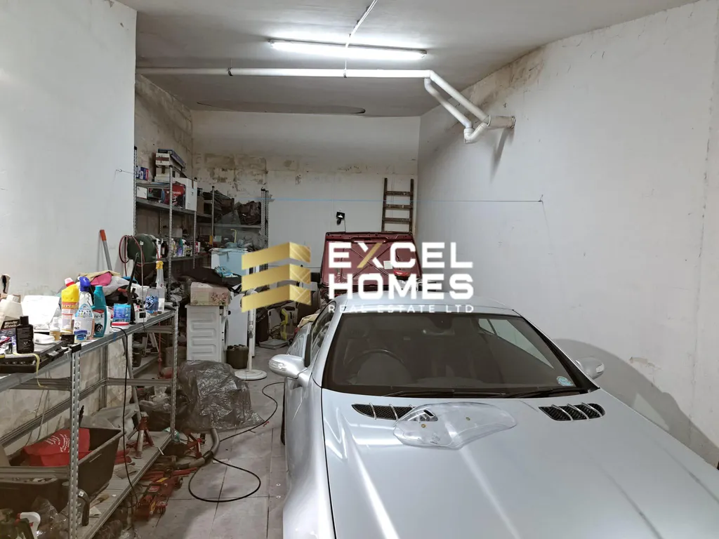 Garage in Swieqi, Malta – 61806