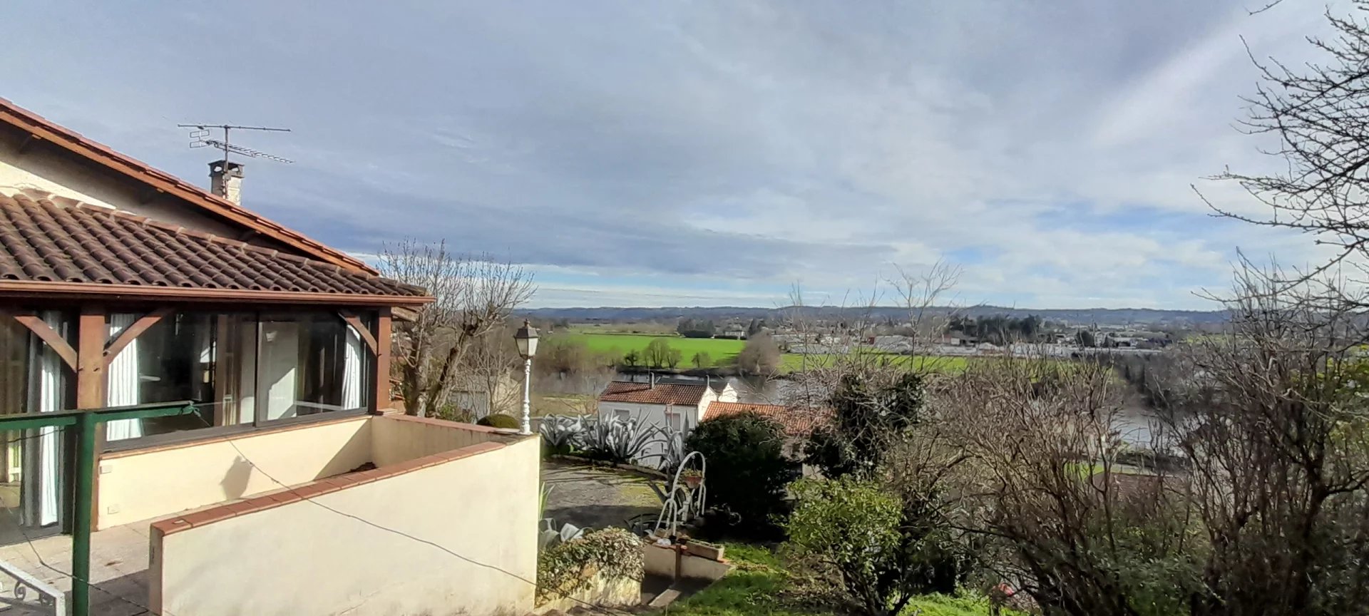 Large house with views, Aquitaine – France – BVI74013