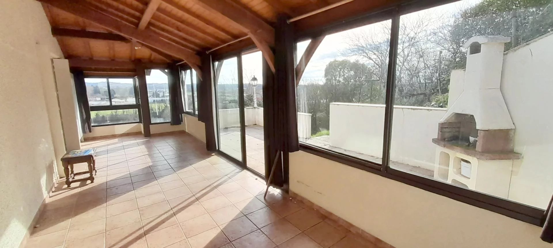 Large house with views, Aquitaine – France – BVI74013