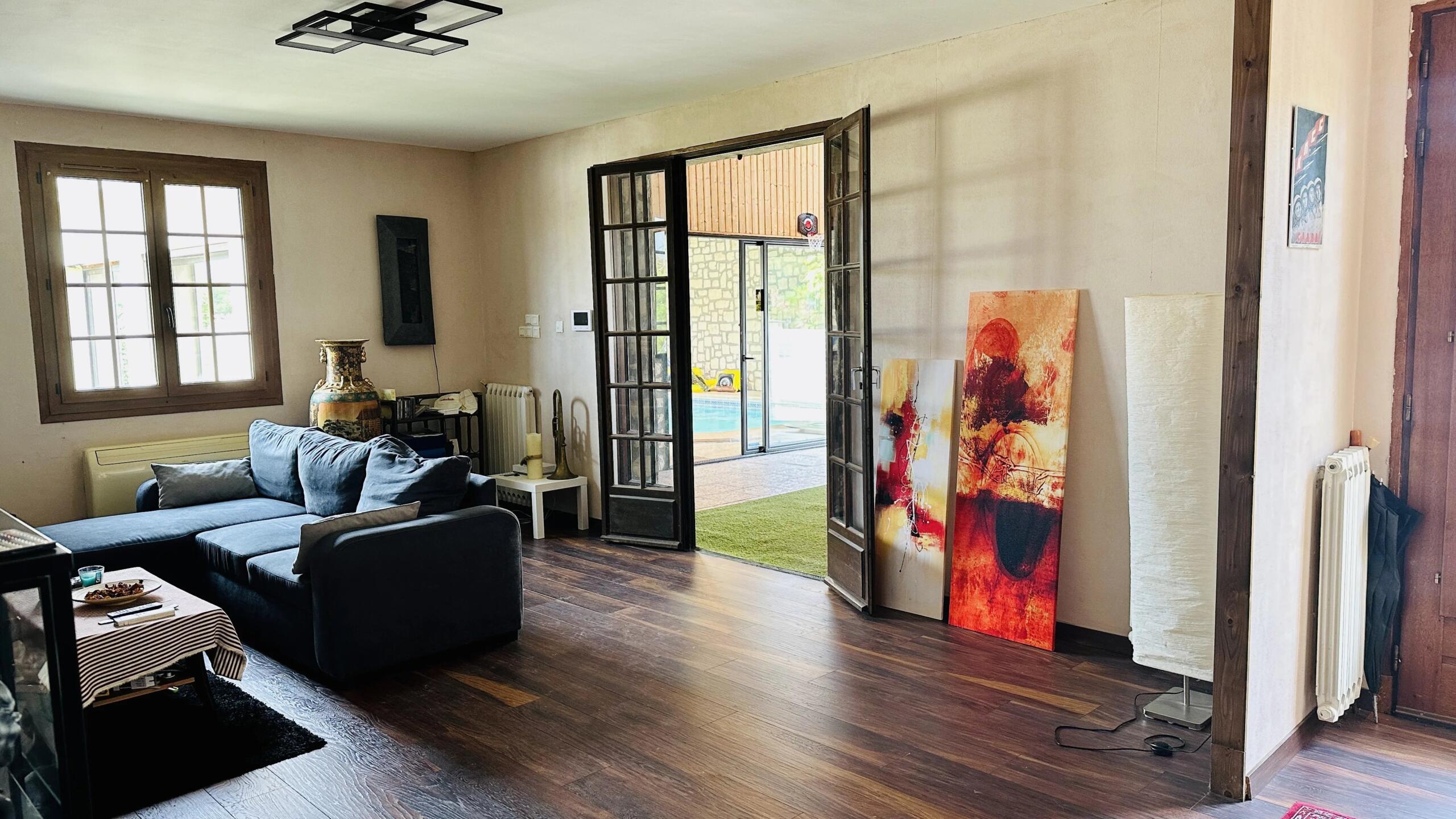 Atypical 3 bedroom house with indoor pool, Aquitaine – France – BVI69279