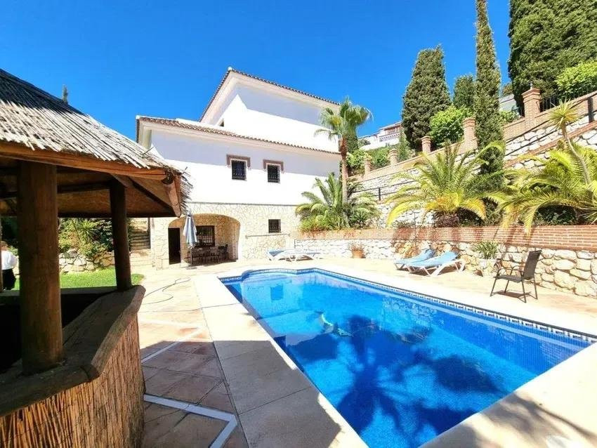 5 bedroom Villa in Mijas Costa, Malaga, Spain – 428-04103D