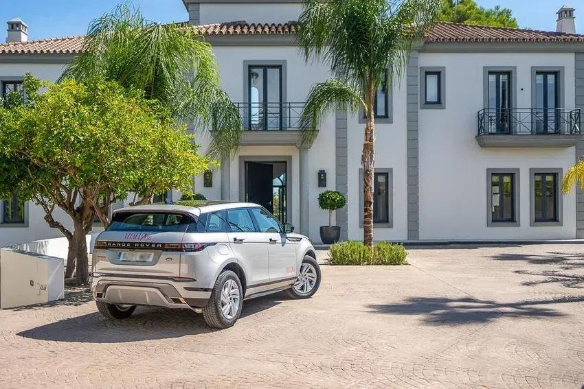 5 bedroom Villa in Mijas Costa, Malaga, Spain – 428-04105D