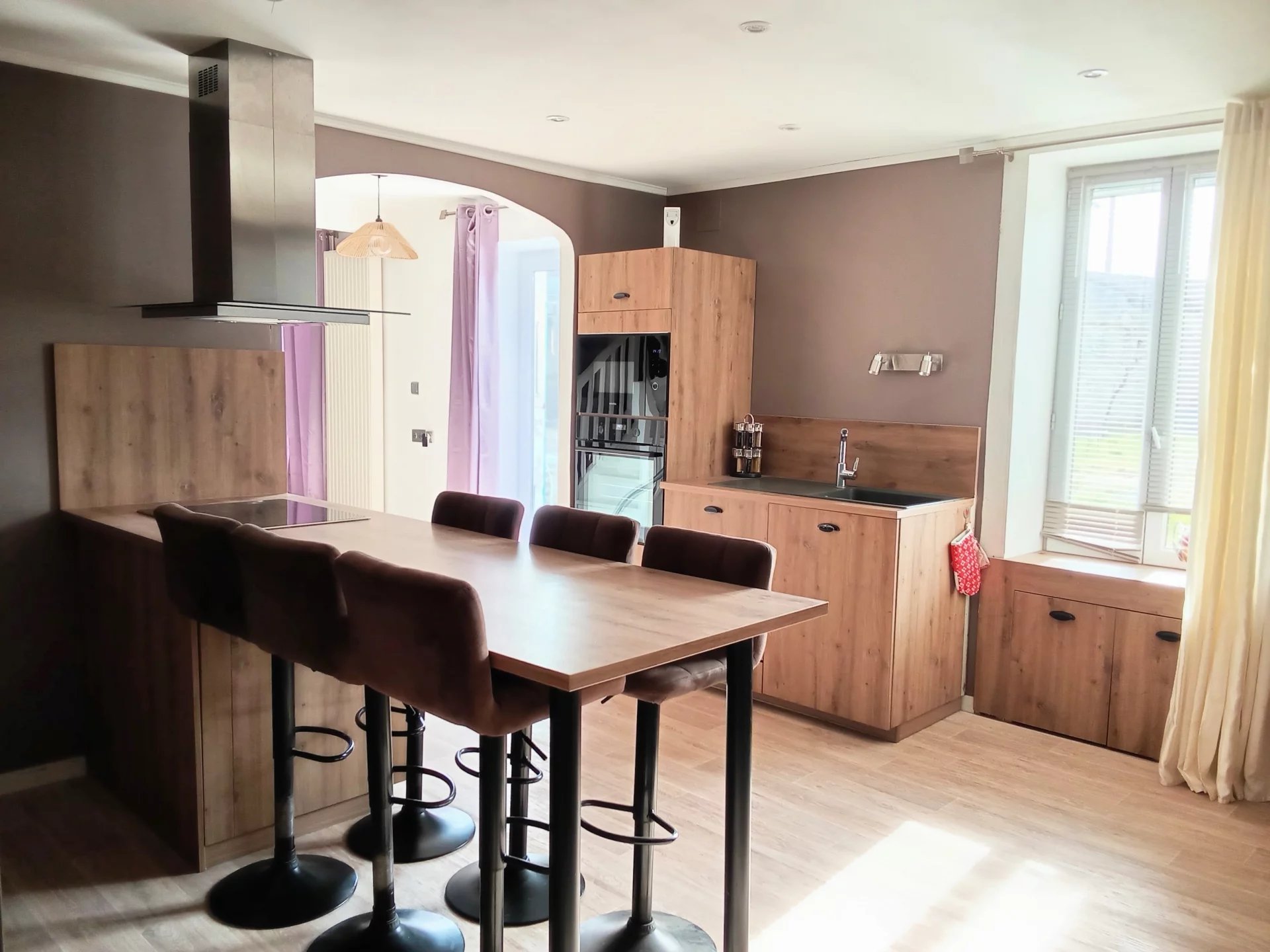 Pretty 5 bedroom detached stone house, Poitou-Charentes – France – BVI79330