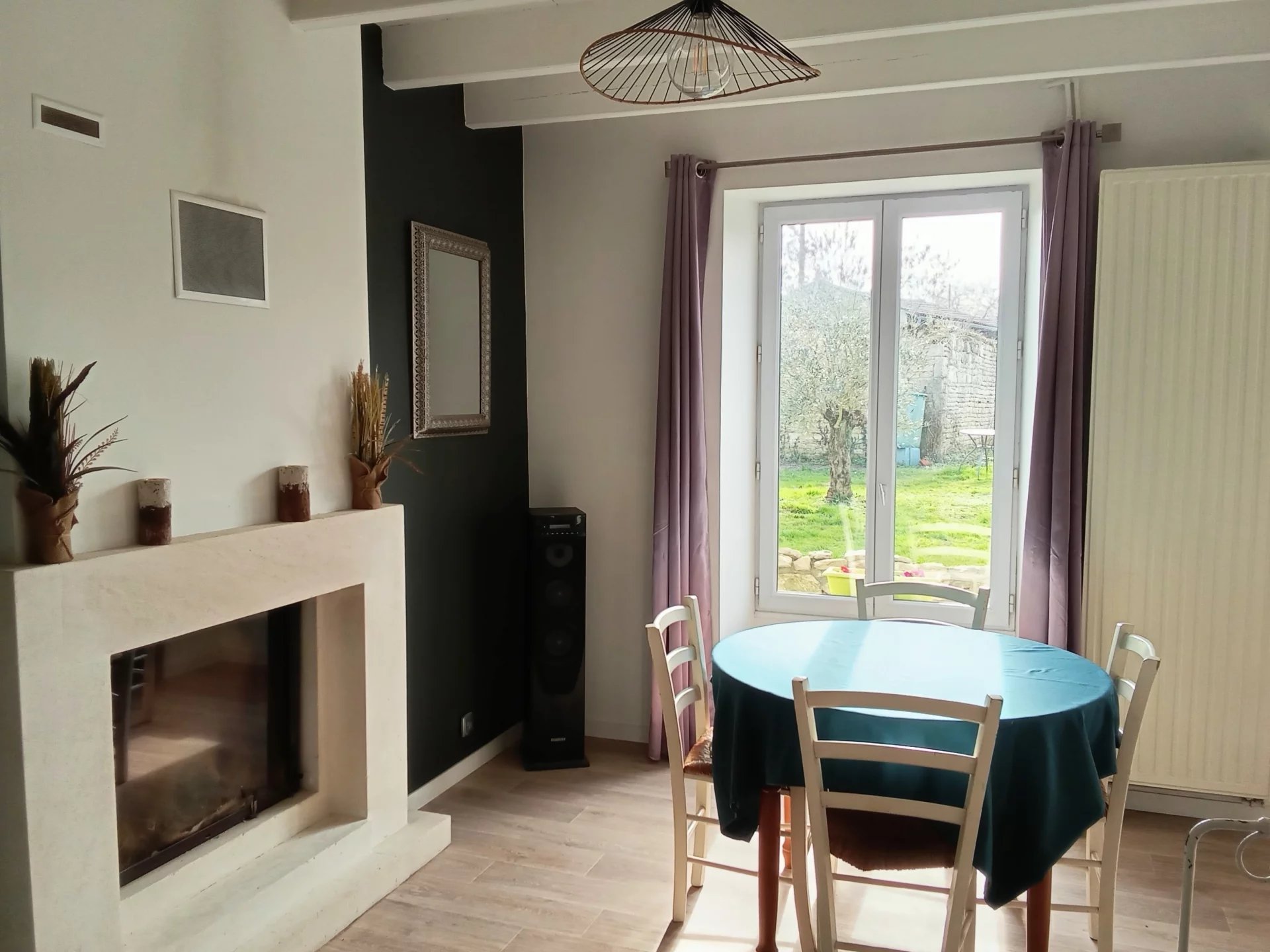 Pretty 5 bedroom detached stone house, Poitou-Charentes – France – BVI79330