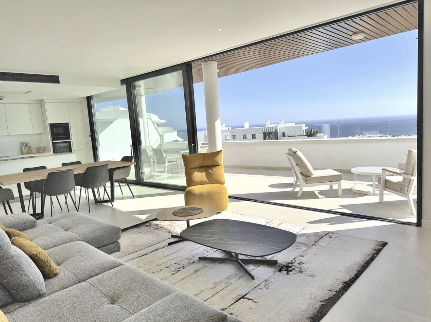 3 bedroom Apartment in Fuengirola, Malaga, Spain – 428-04135D