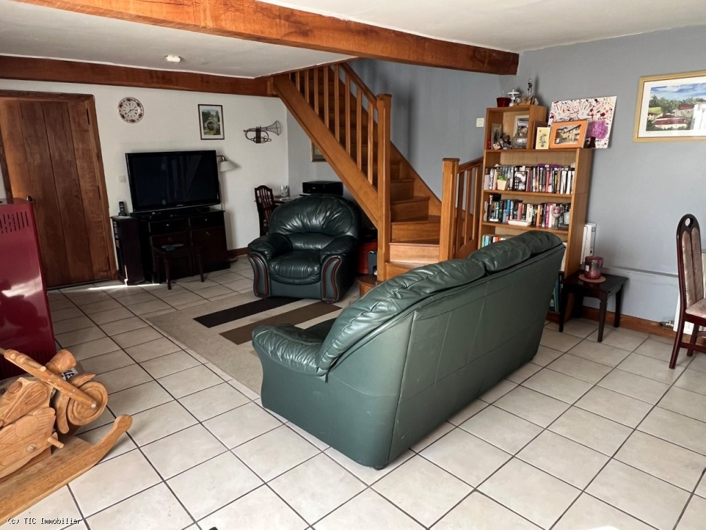 7 bedroom House in Saint-Claud, Charente, France – r7207