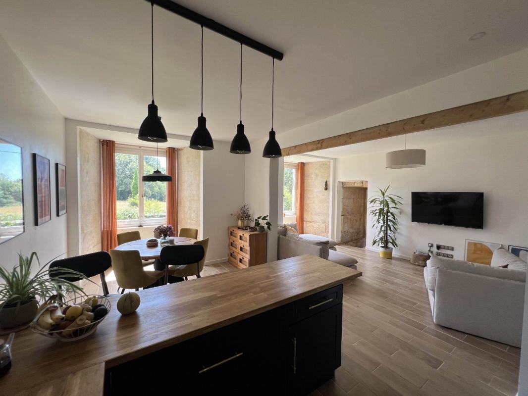 2 bedroom maison in Le Vigeant, Vienne, France – 12018367301