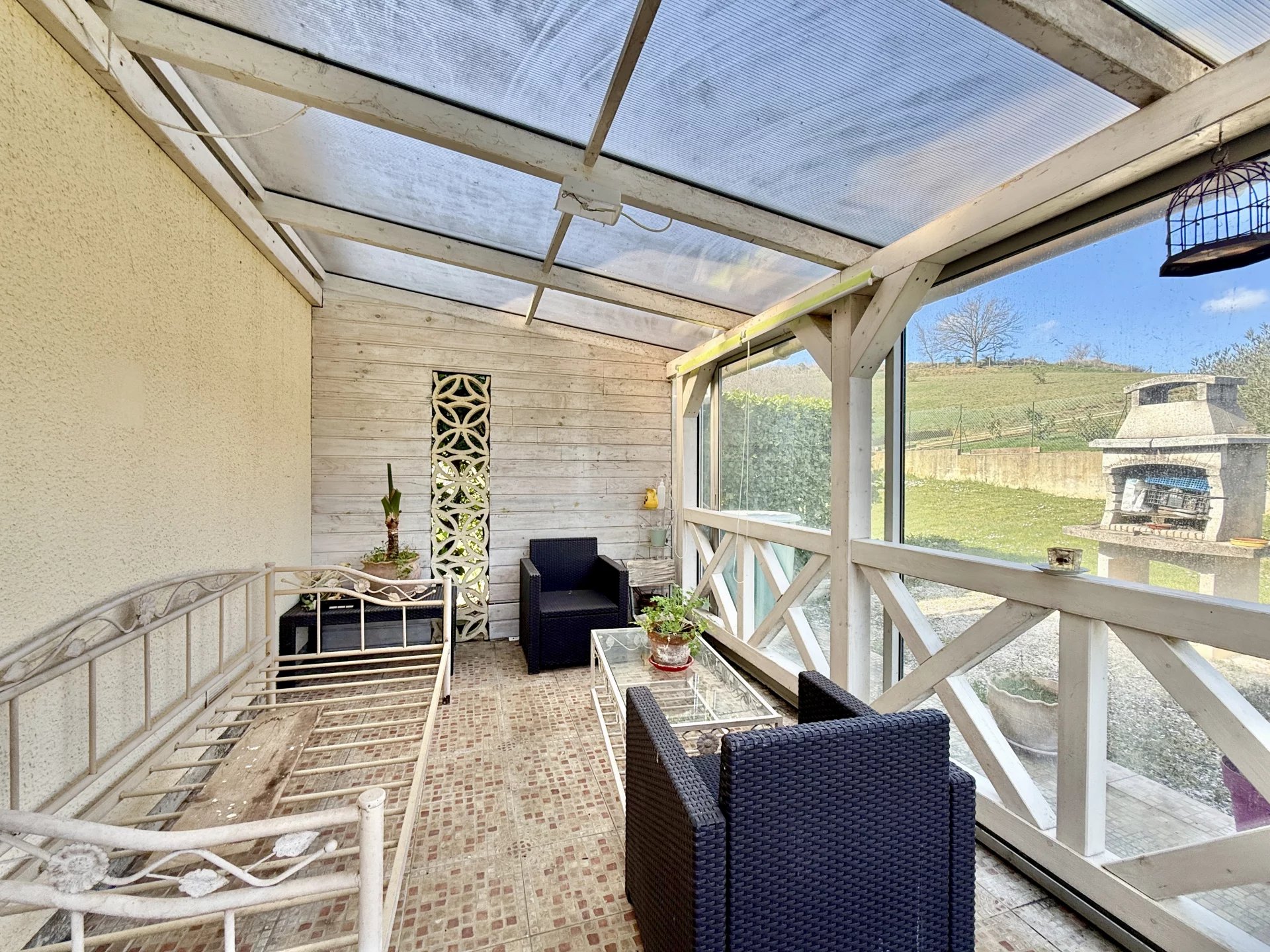 Single-level 3-bedroom home with garage, workshop and countryside views, Languedoc-Roussillon – France – BVI79778