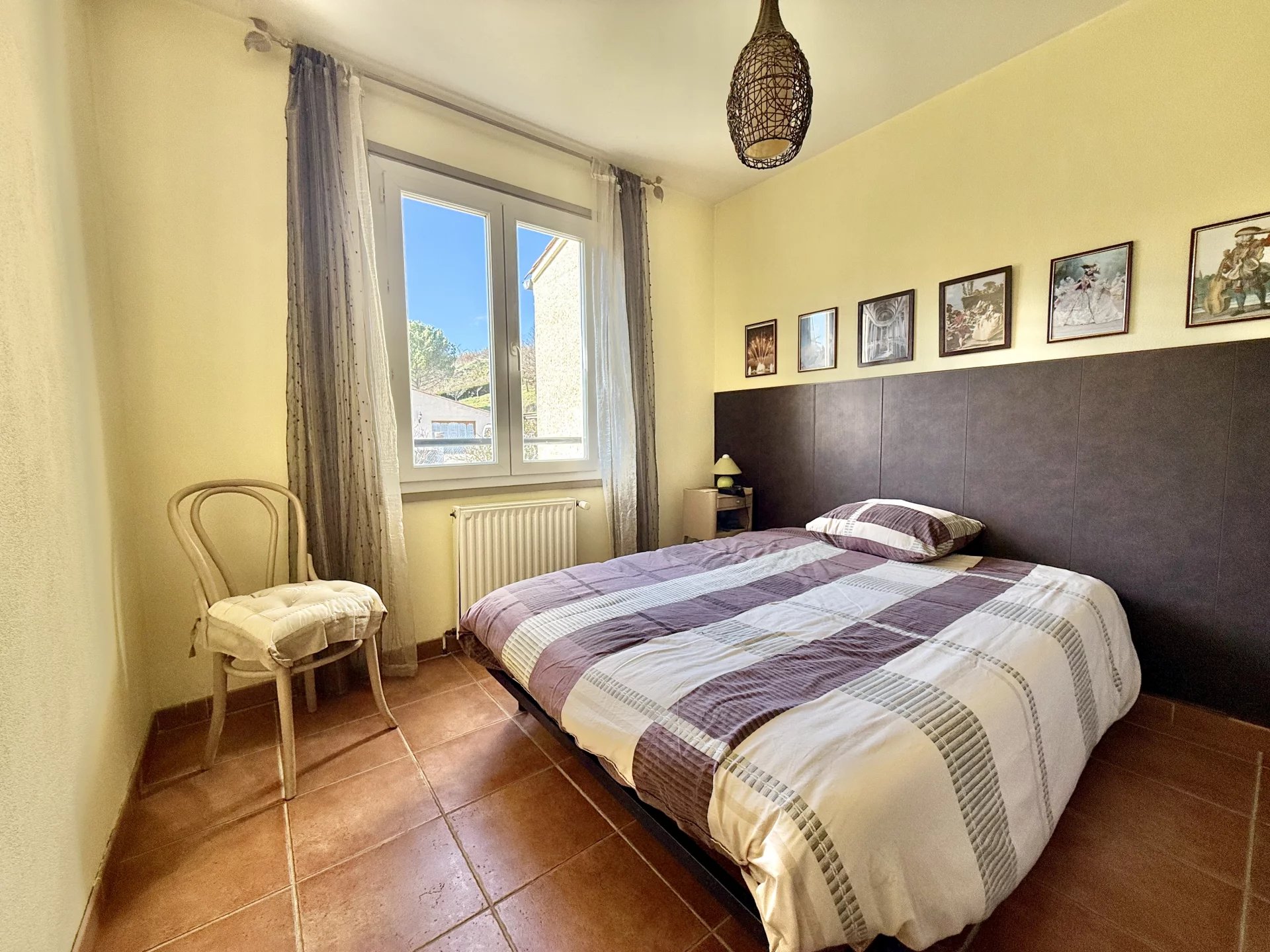 Single-level 3-bedroom home with garage, workshop and countryside views, Languedoc-Roussillon – France – BVI79778