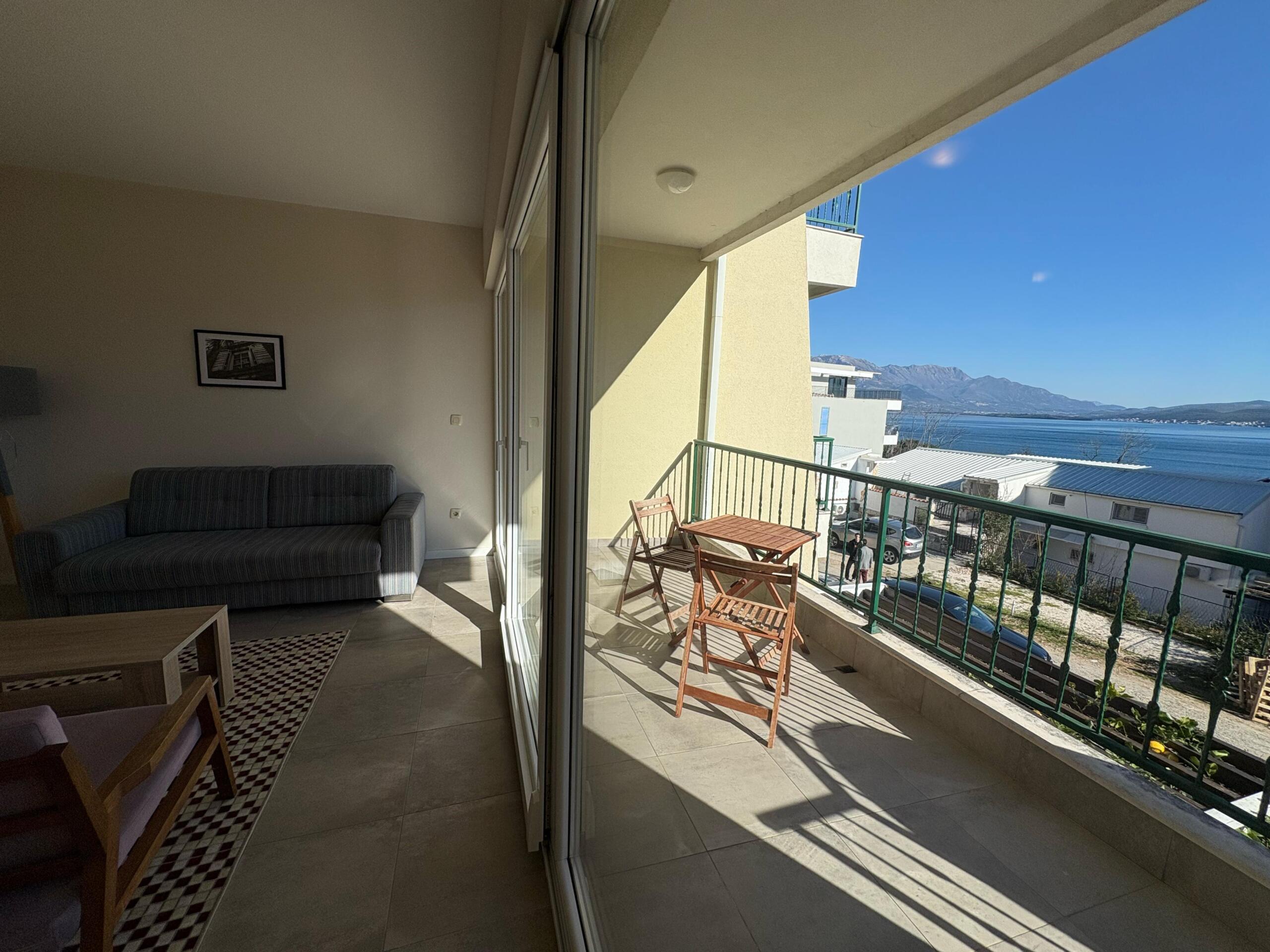 2 bedroom Apartment in Bijela, Montenegro – CMM52540