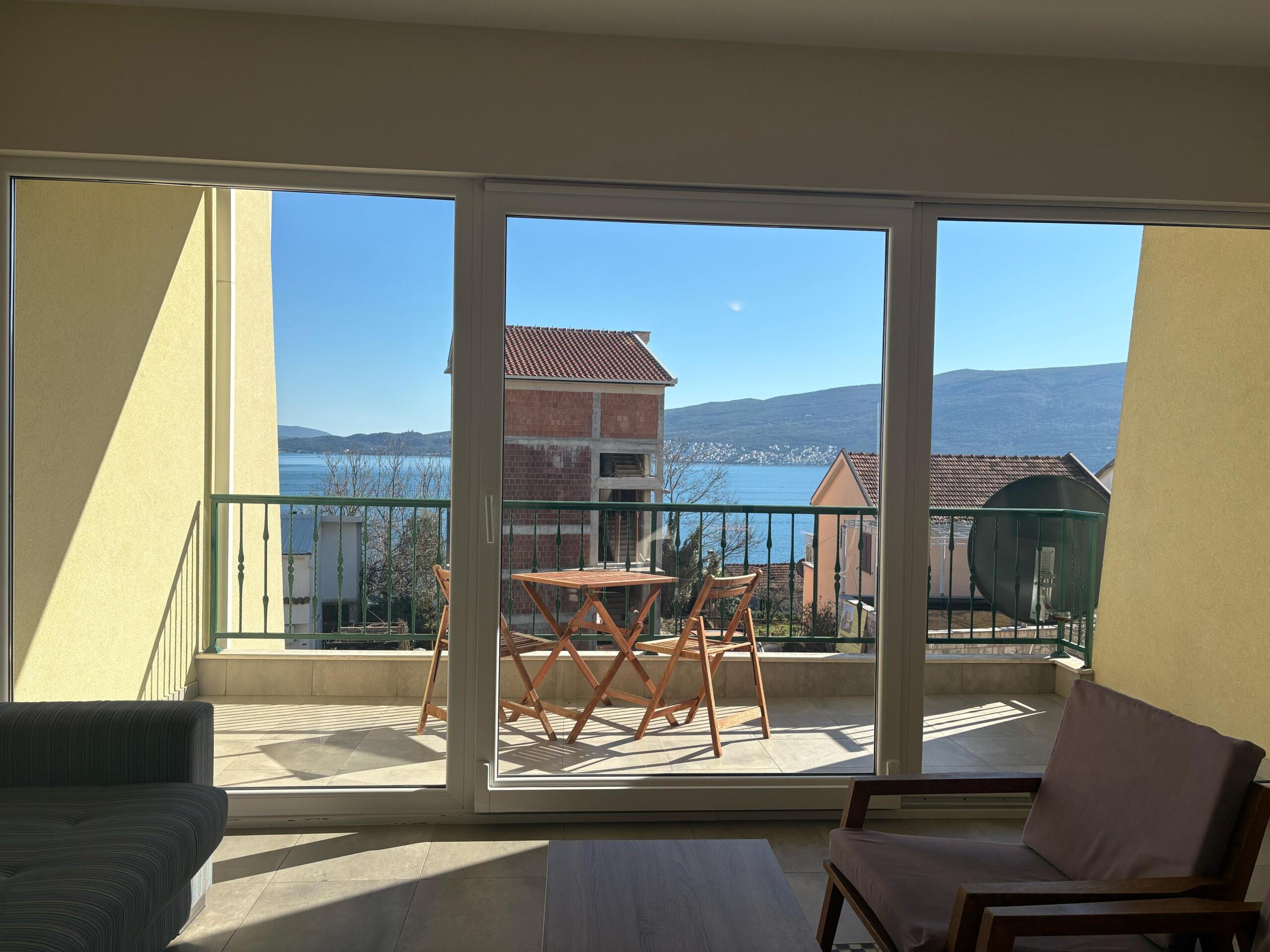 2 bedroom Apartment in Bijela, Montenegro – CMM52540