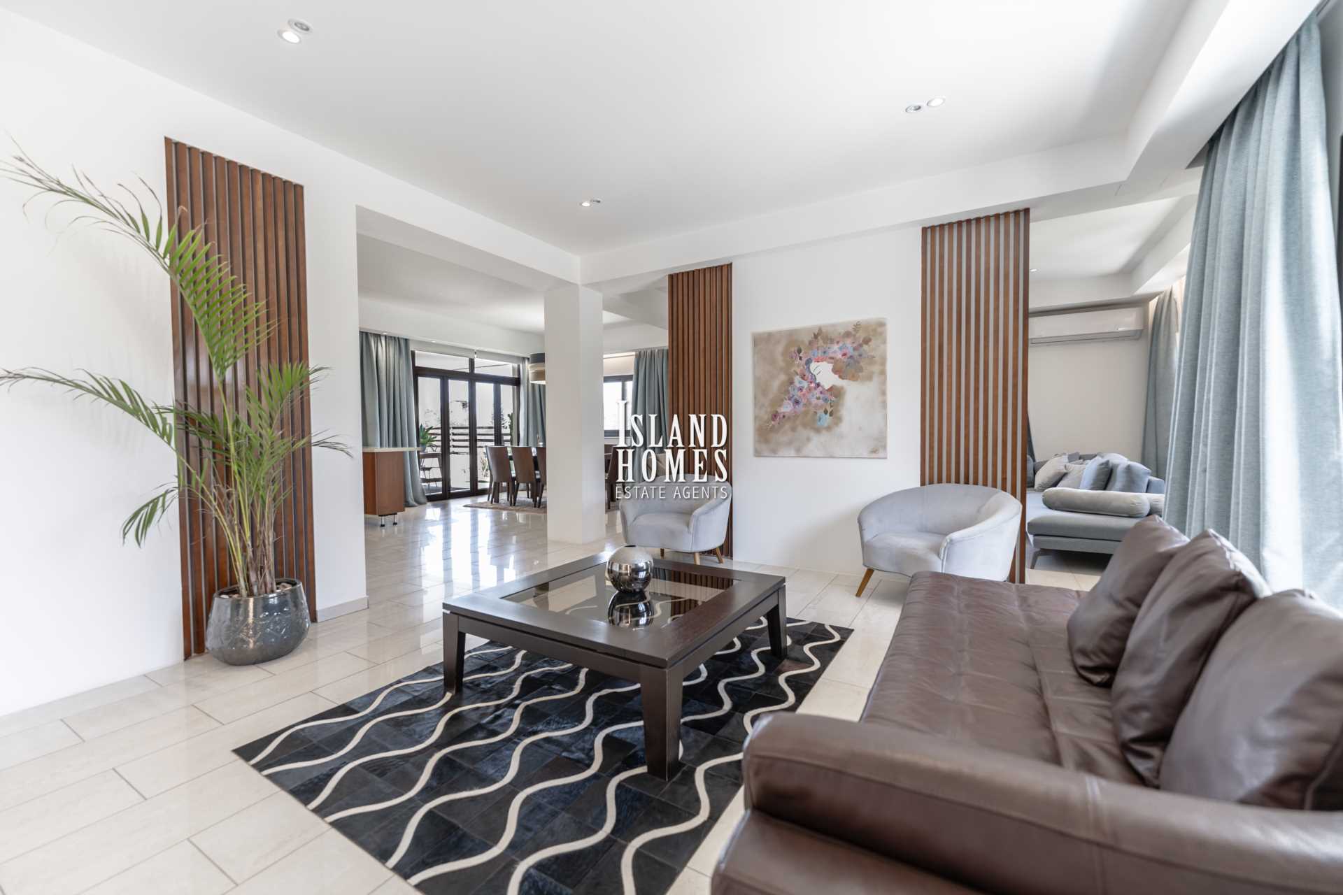 6 bedroom Detached in Deryneia, Famagusta, Cyprus – DeR184