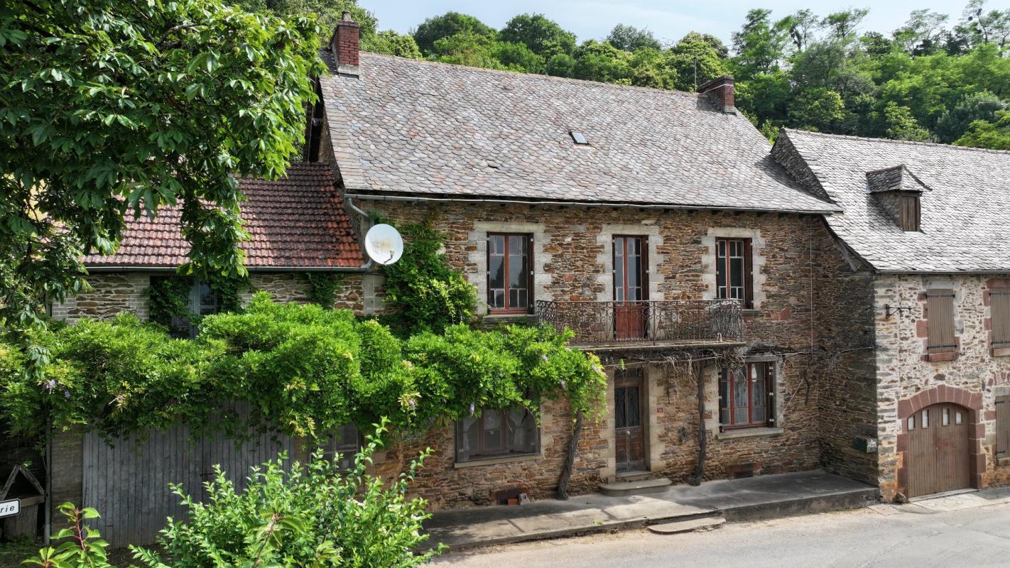 5 bedroom maison in Conques, Aveyron, France – 12008345933