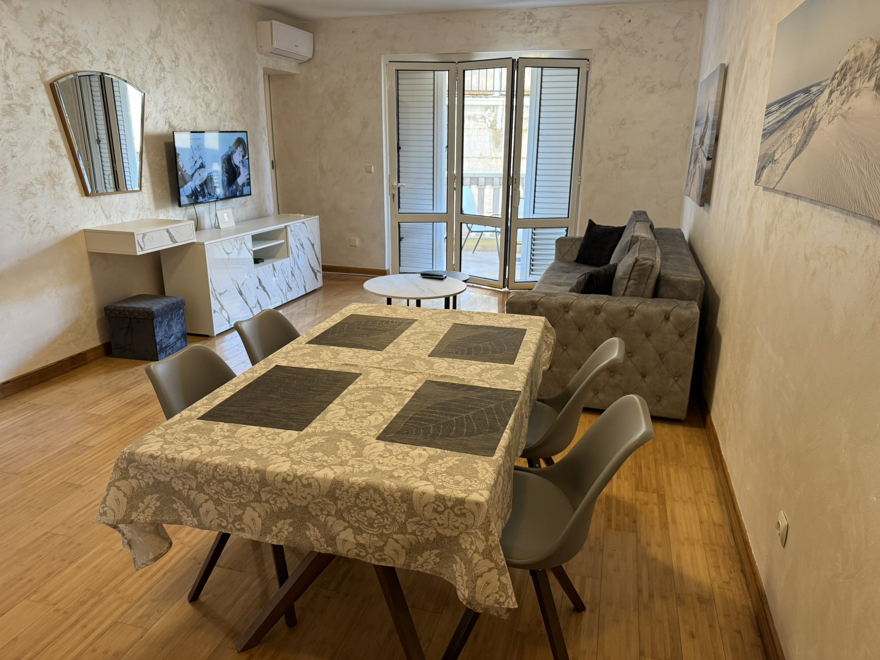 1 bedroom Apartment in Przno, Montenegro – CMM52631