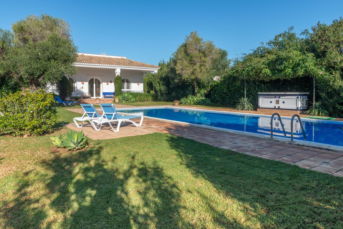 4 bedroom House in , Cádiz, Spain – TSEA4993774