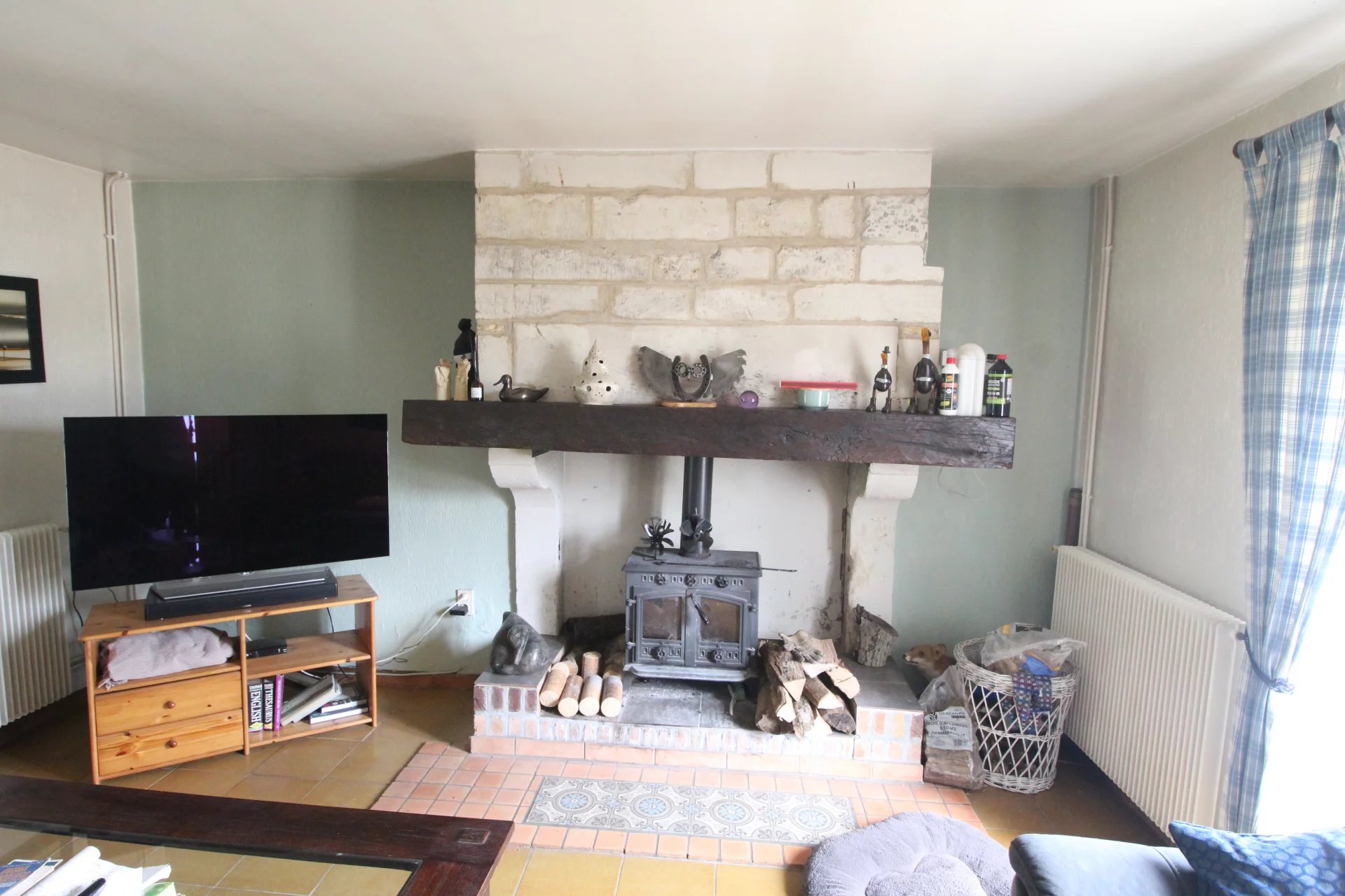 Edge of village detached four bedroom house with two two bedroom gites, large garden and pool, Poitou-Charentes – France – BVI80022