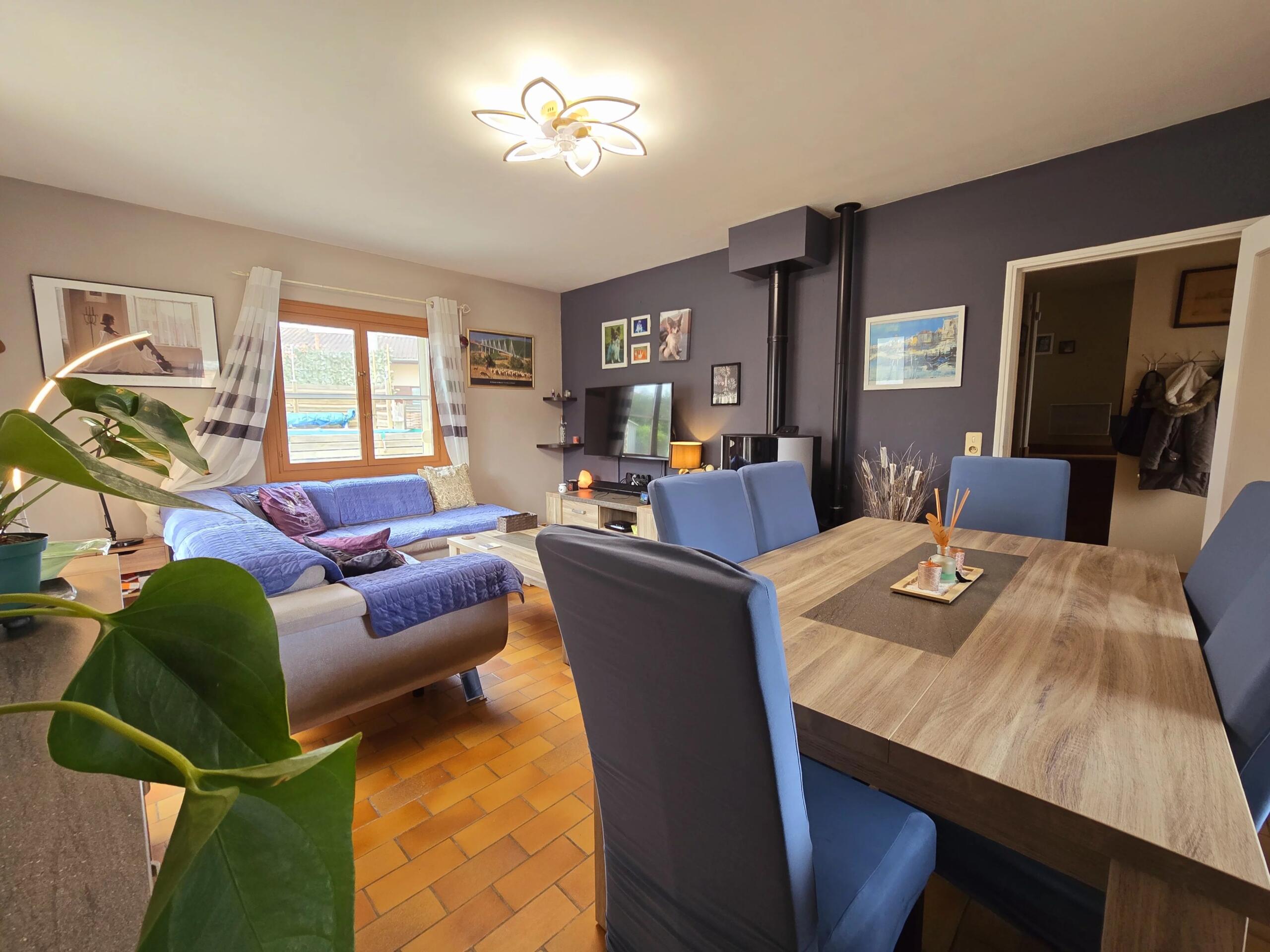 Two bedroom modern property with pool and garage, Aquitaine – France – BVI79815