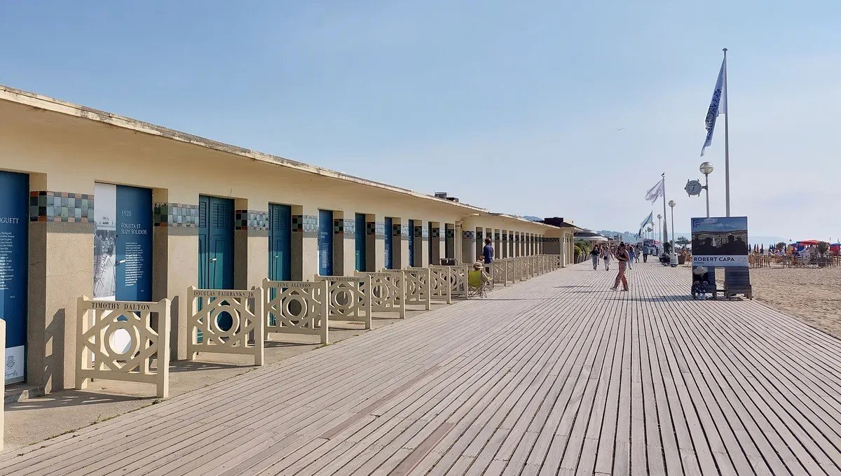 2 bedroom t3 in Deauville, Calvados, France – 12040362138