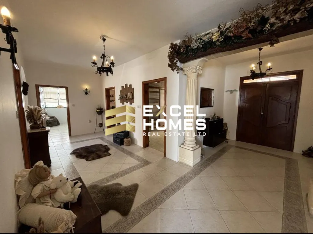 4 bedroom Maisonette in Gzira, Malta – 62300