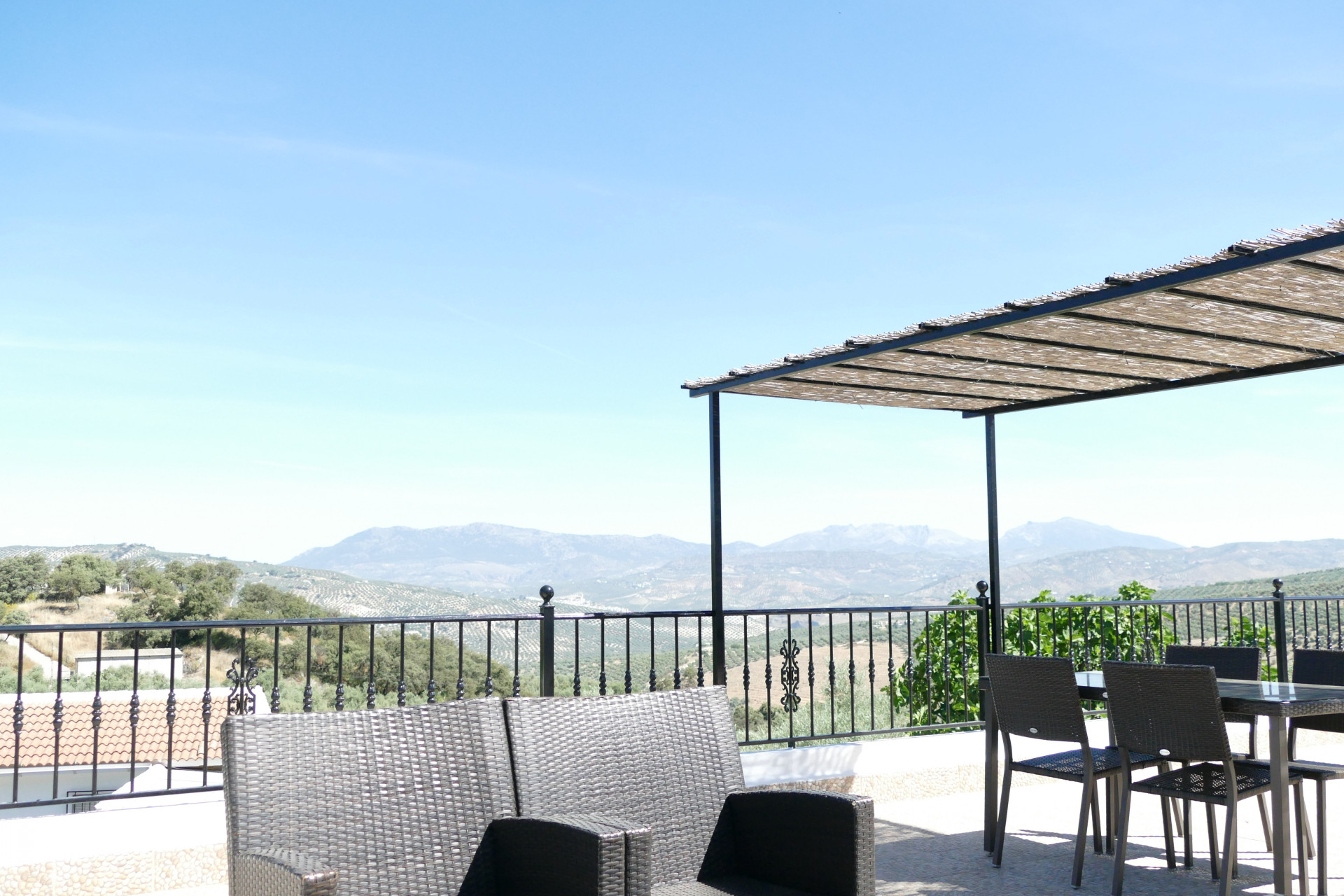 8 bedroom Semi Detached House in Iznajar, Cordoba, Spain – 428-04269P