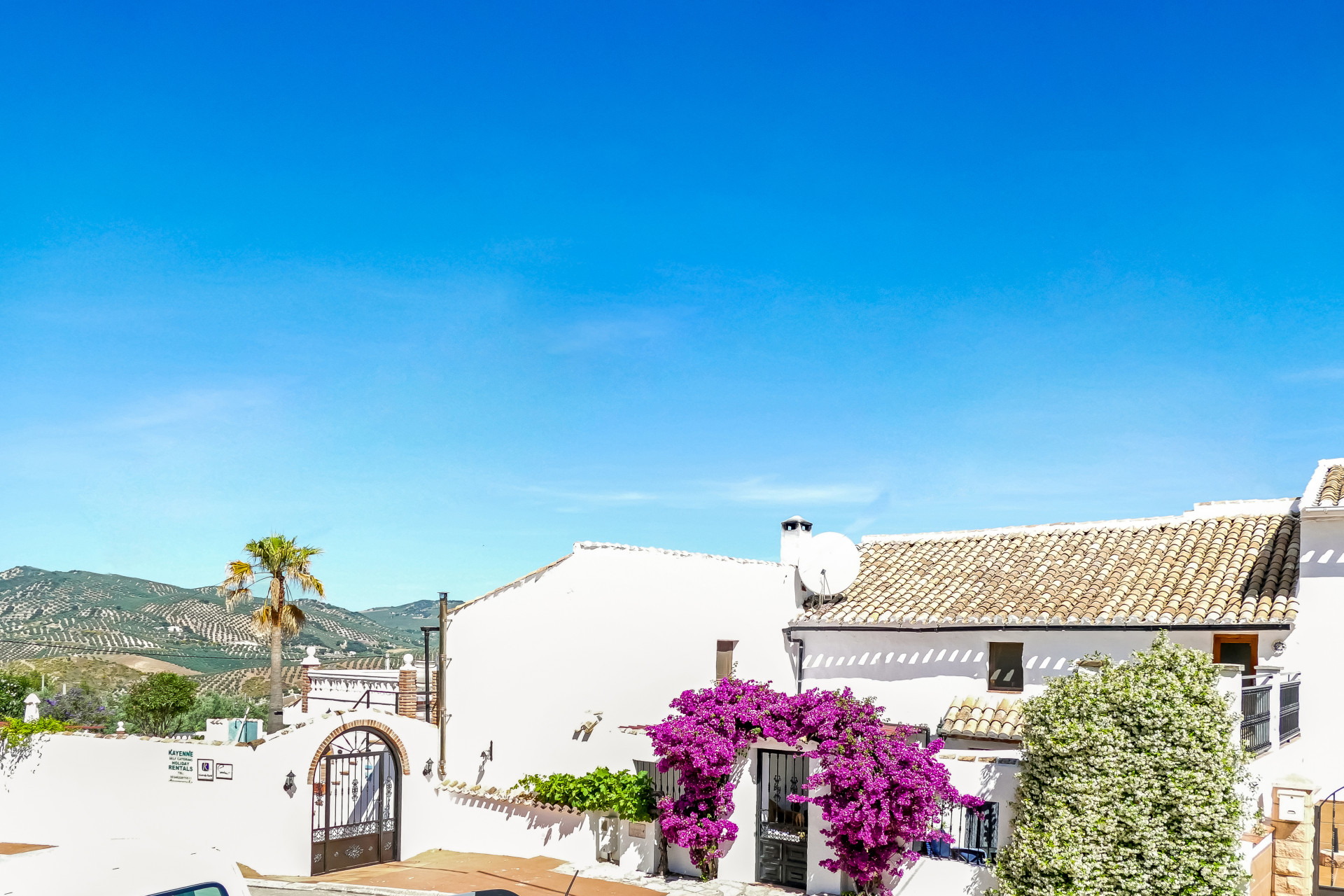 8 bedroom Semi Detached House in Iznajar, Cordoba, Spain – 428-04269P