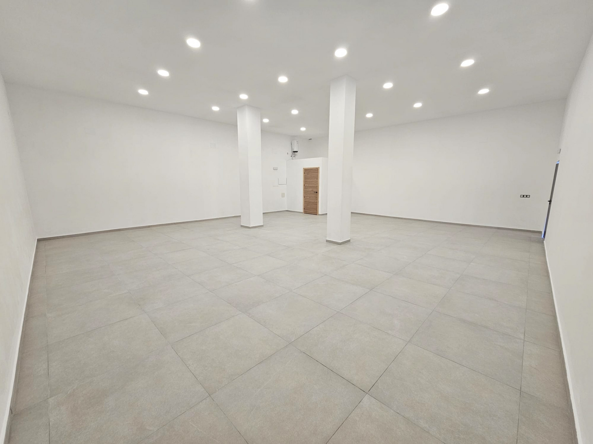 Commercial Premises in Mijas Costa, Malaga, Spain – 428-04287D