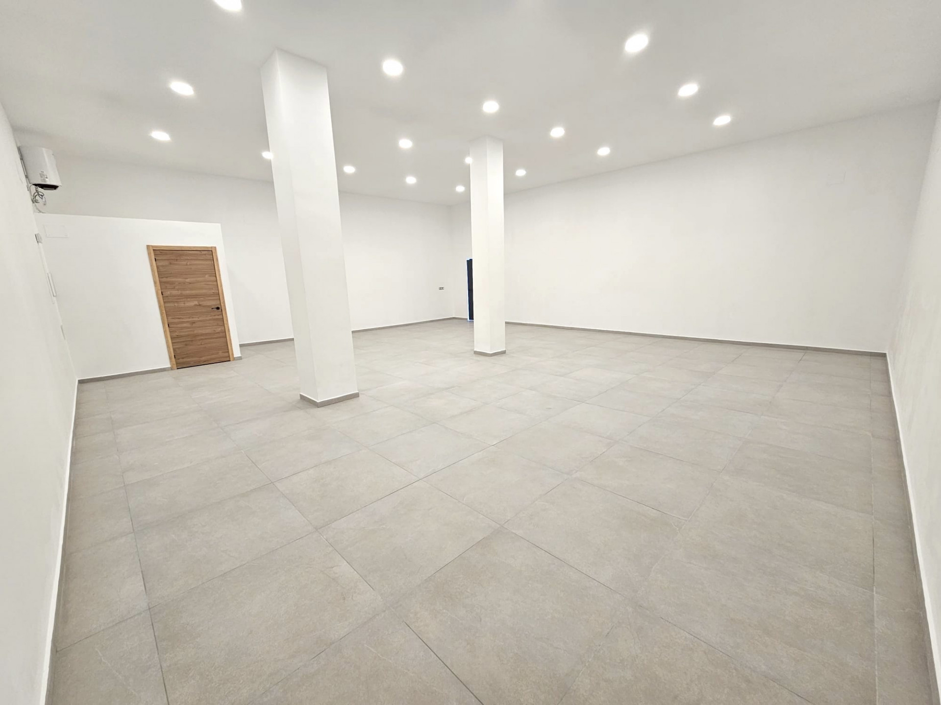 Commercial Premises in Mijas Costa, Malaga, Spain – 428-04287D