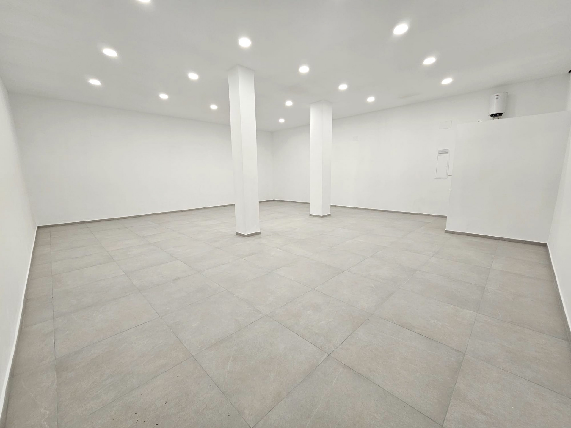 Commercial Premises in Mijas Costa, Malaga, Spain – 428-04287D