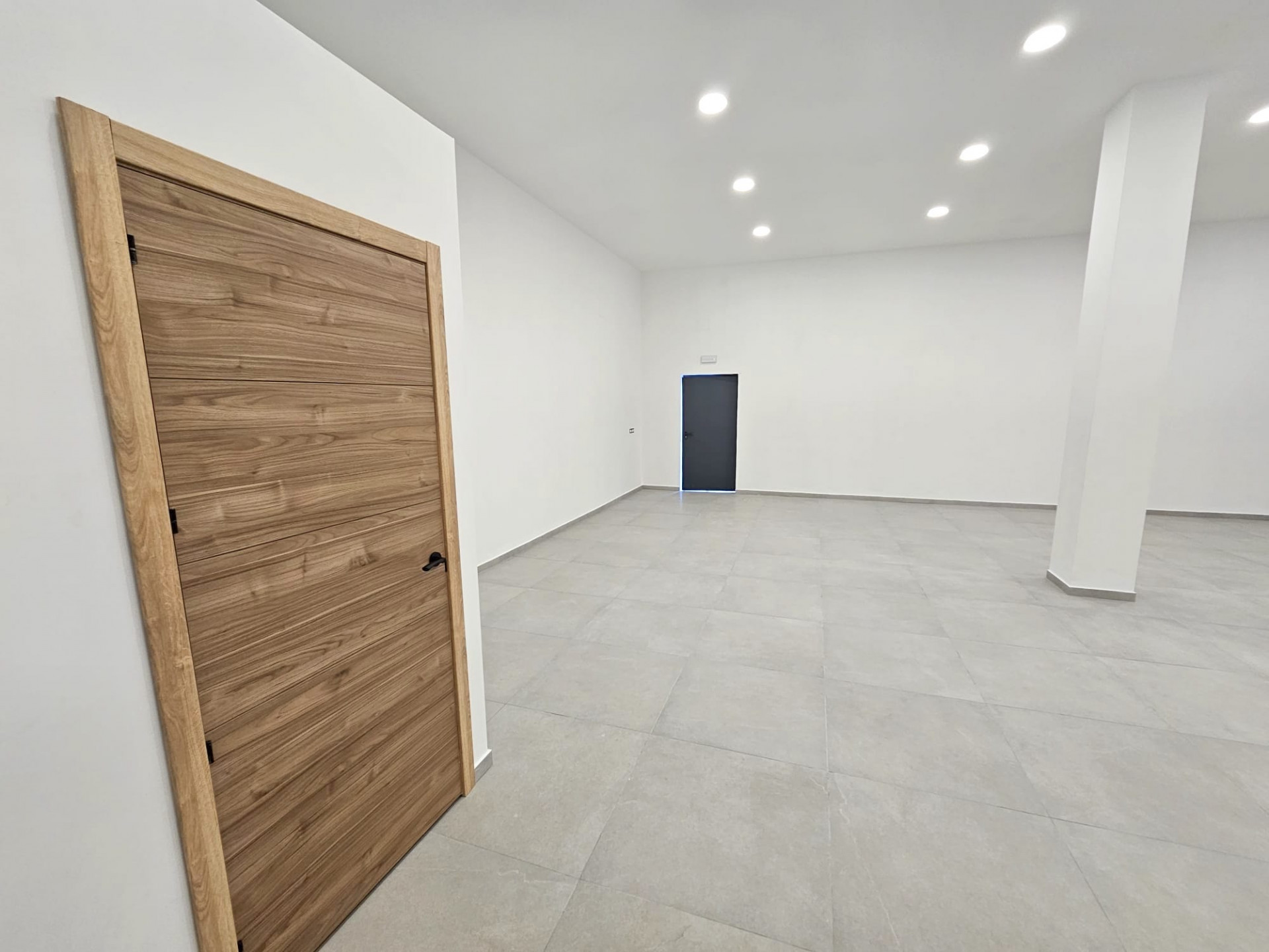 Commercial Premises in Mijas Costa, Malaga, Spain – 428-04287D