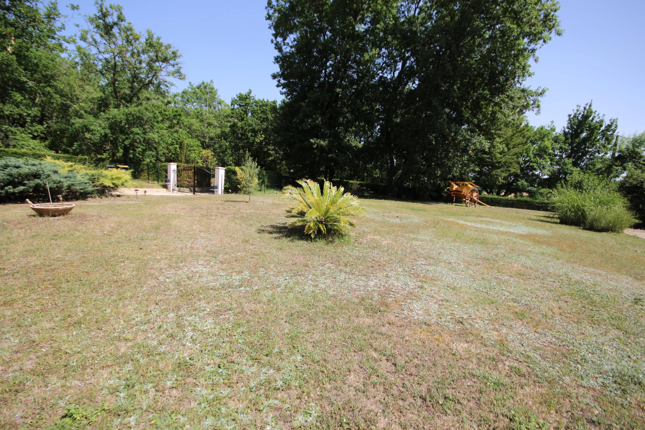 Contemporary stone house with guest house, pool and tennis court, Aquitaine – France – BVI65674