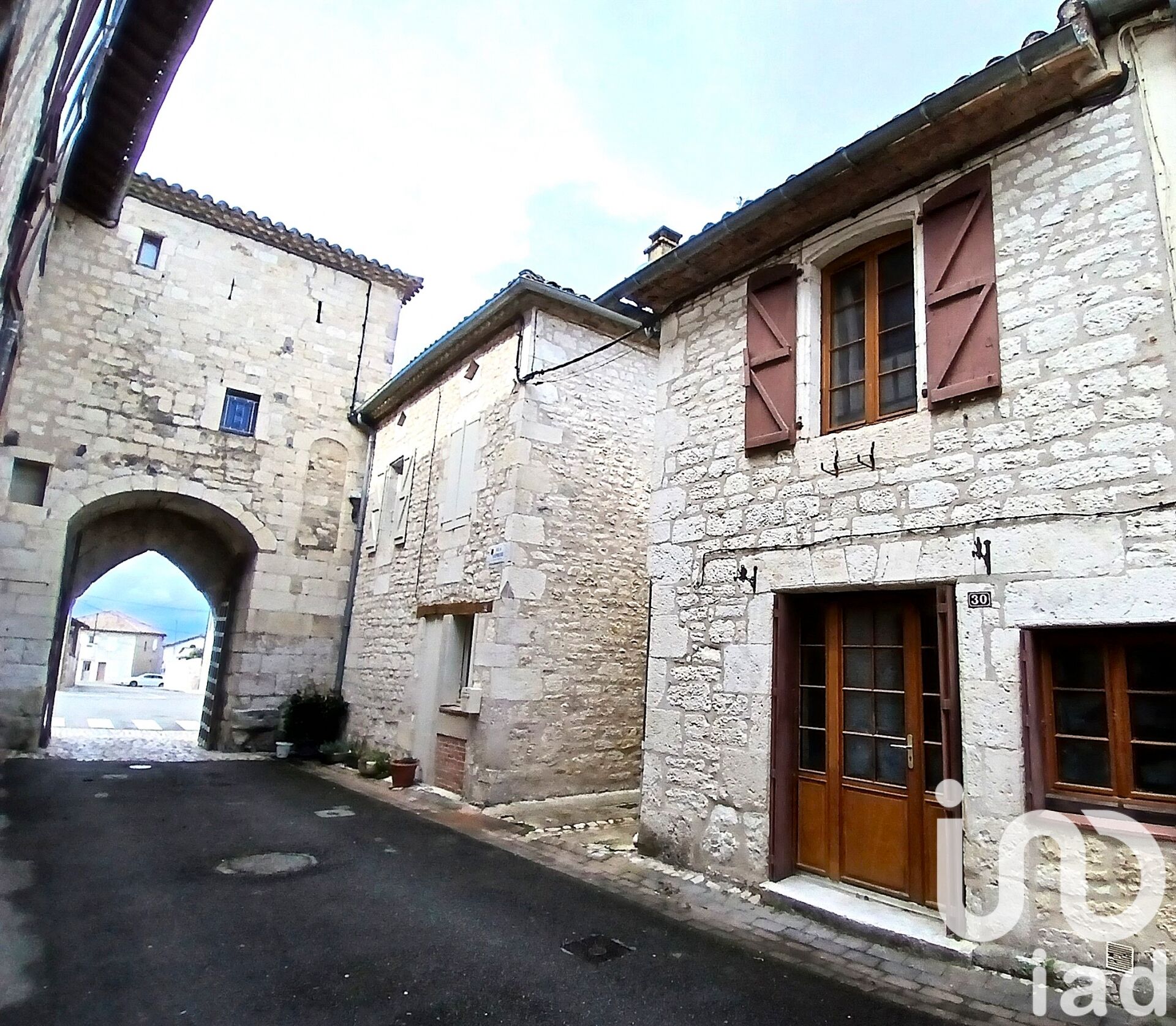Maison de ville in Montpezat-de-Quercy, FR – 1716192