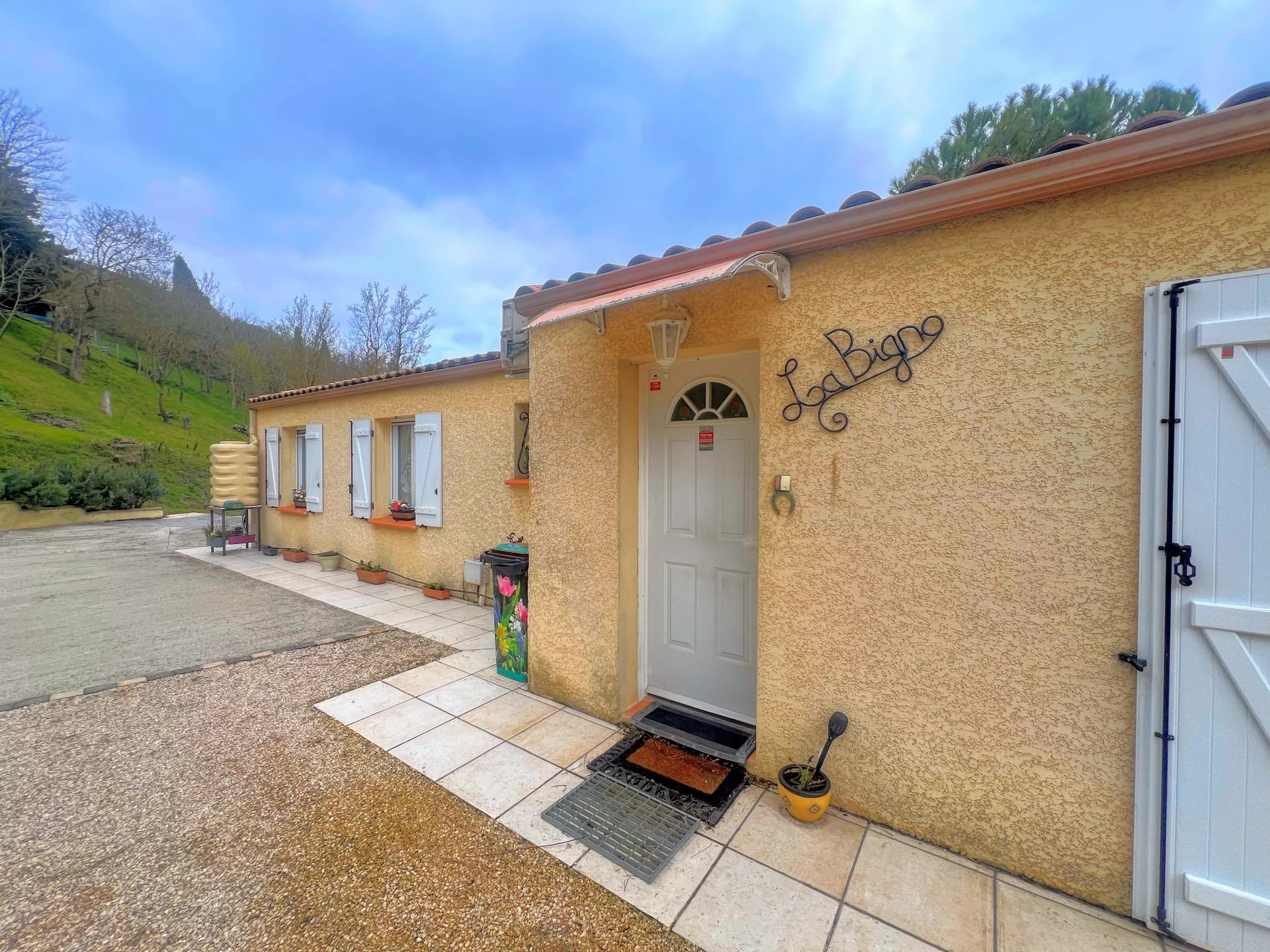 4- bedroom Villa with Swimming Pool and  Breathtaking Panoramic Views, Languedoc-Roussillon – France – BVI79912