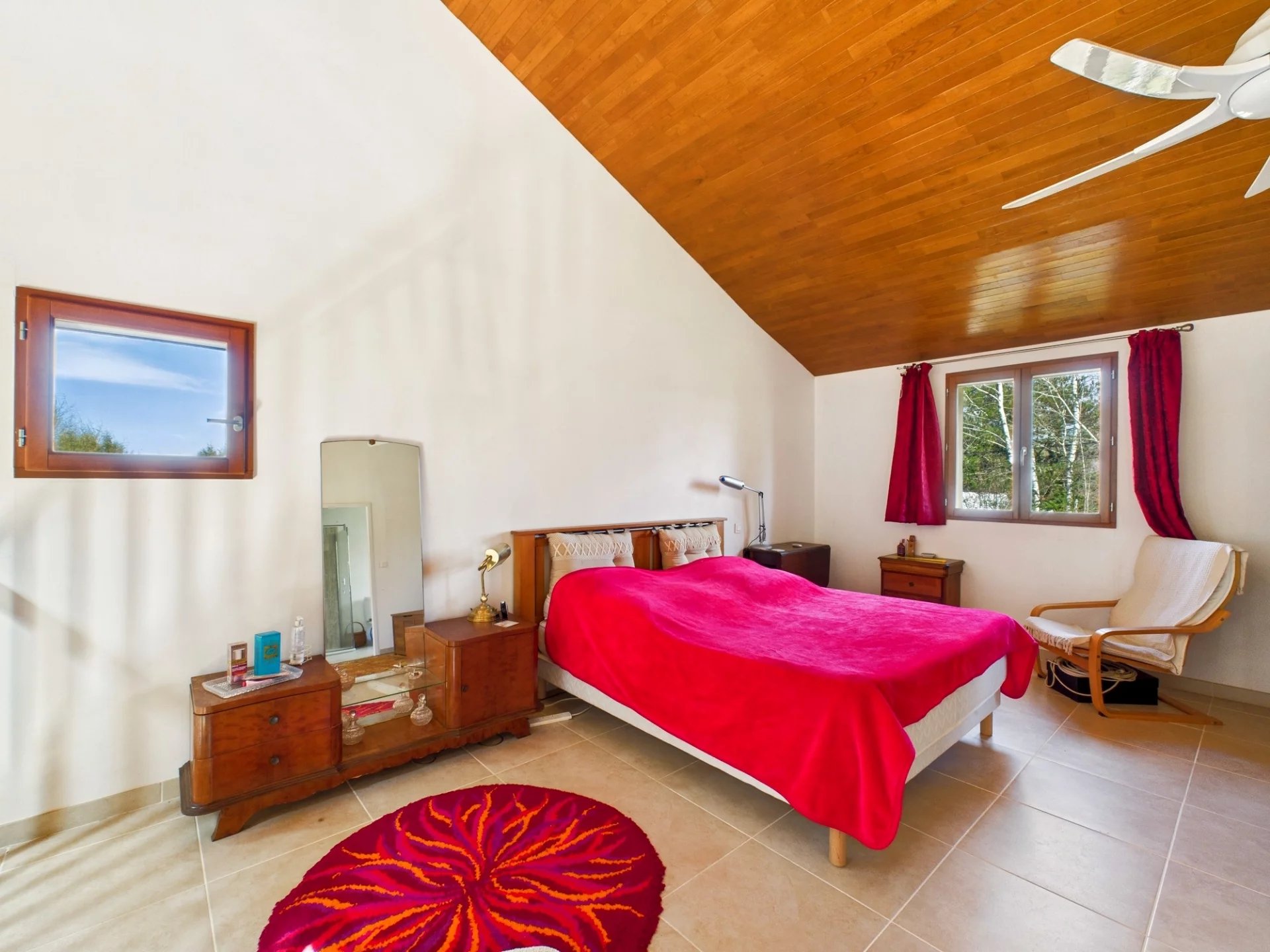 Modern spacious home with large garden near to small Dordogne town, Aquitaine – France – BVI74300