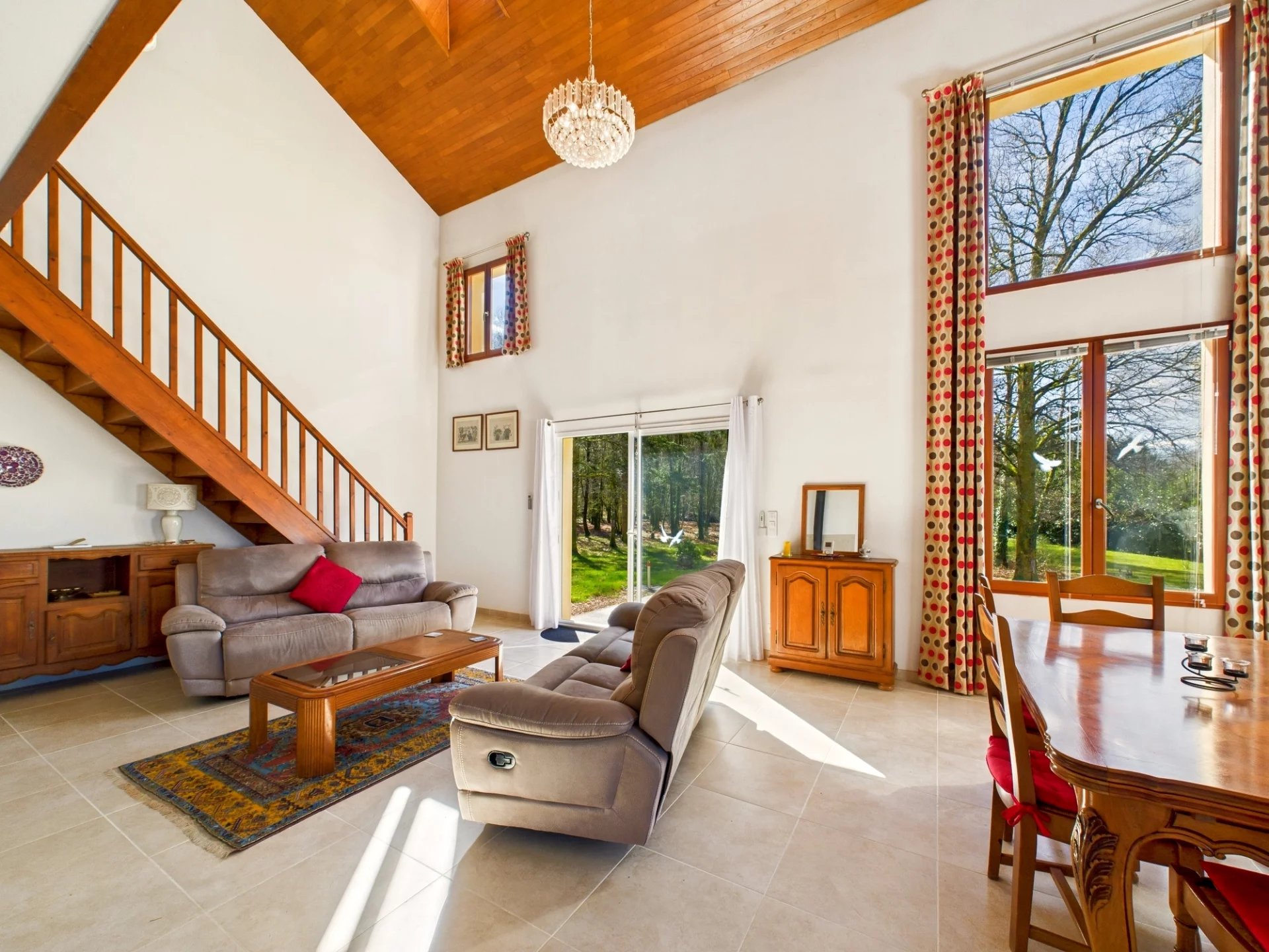 Modern spacious home with large garden near to small Dordogne town, Aquitaine – France – BVI74300