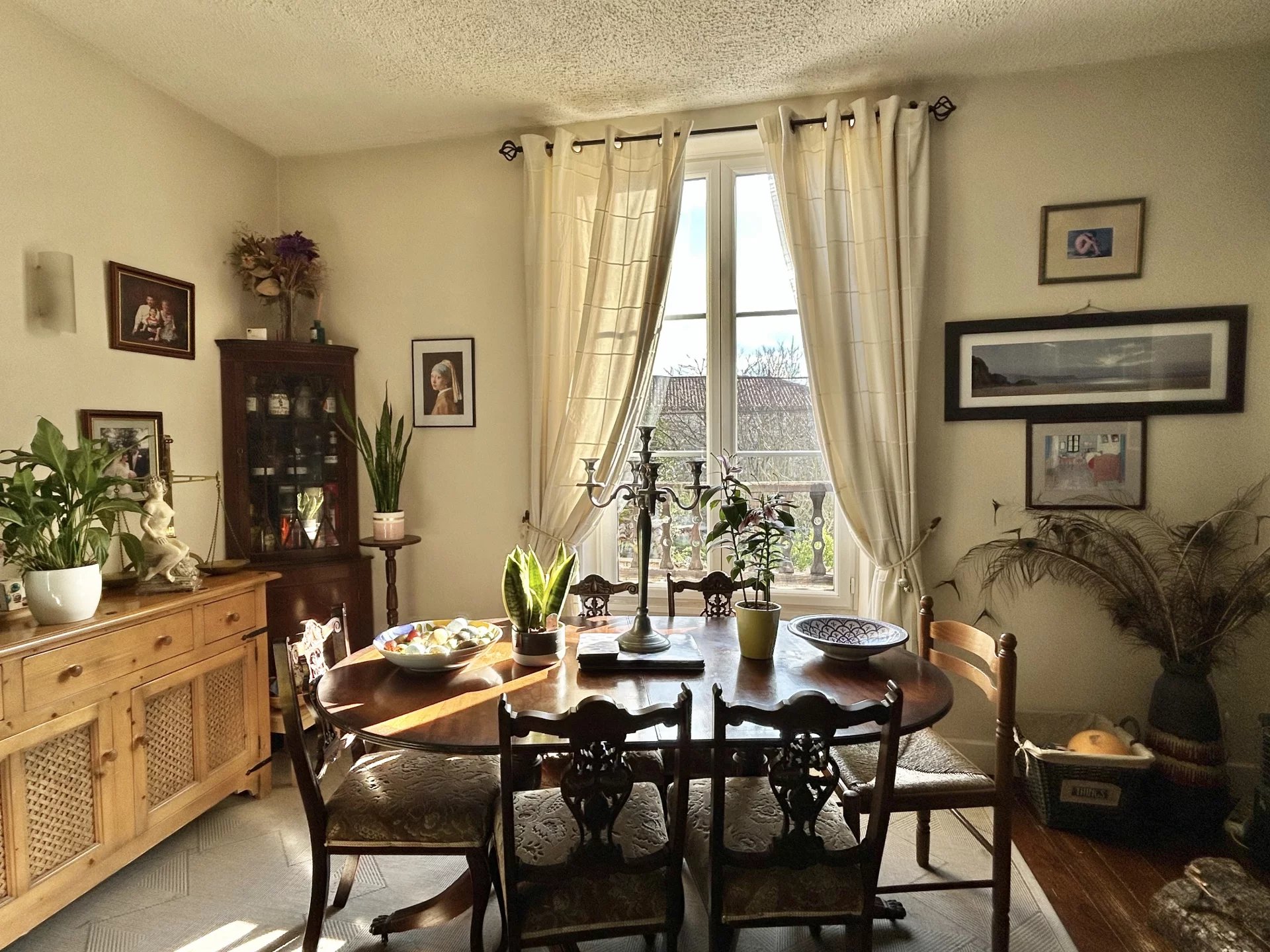 A Shop with 3 bedroom Apartment, Garden and Development Opportunity, Poitou-Charentes – France – BVI79828