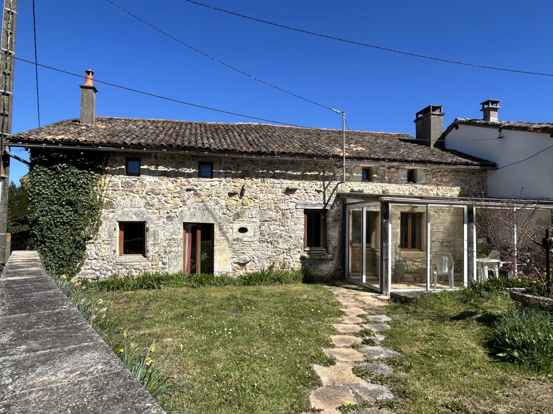 Traditional stone village house with large guest house and 3099 m2 of land, Poitou-Charentes – France – BVI80187