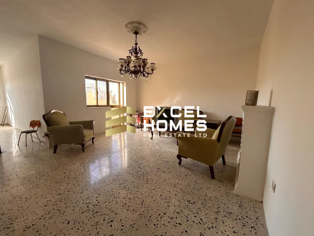 3 bedroom Maisonette in Hamrun, Malta – 62372