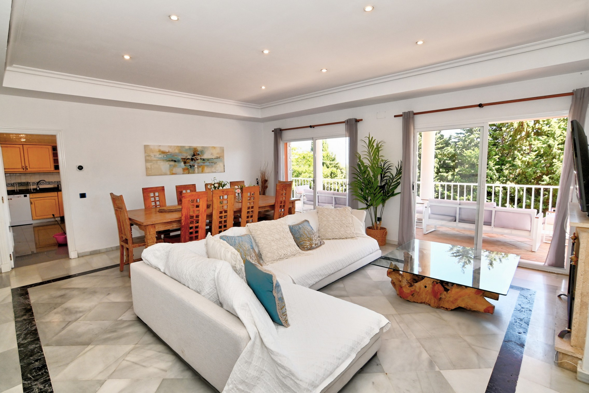 5 bedroom Villa in Sotogrande, Cadiz, Spain – 428-04346D