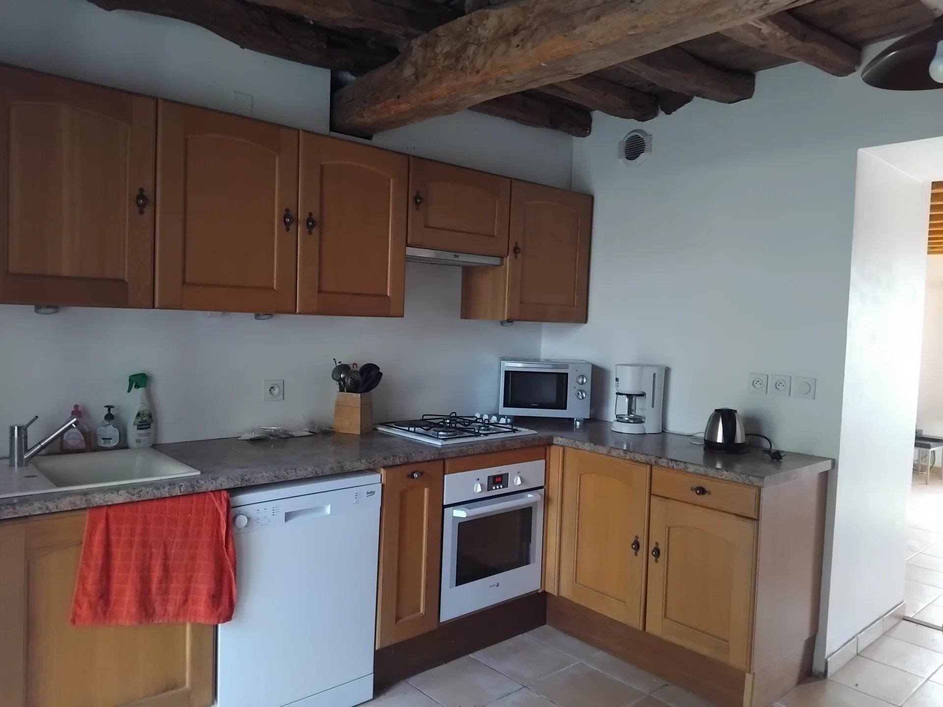 Lovely property, principle house, guest houses, private garden, pool and views, Languedoc-Roussillon – France – BVI79382