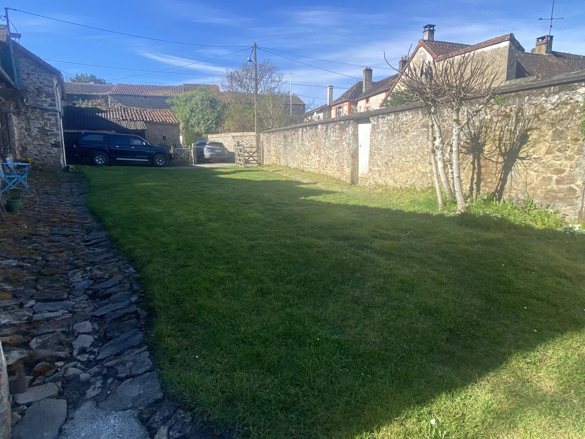 Three houses, two 2 bedroom and one 1 bedroom, Limousin – France – BVI74487