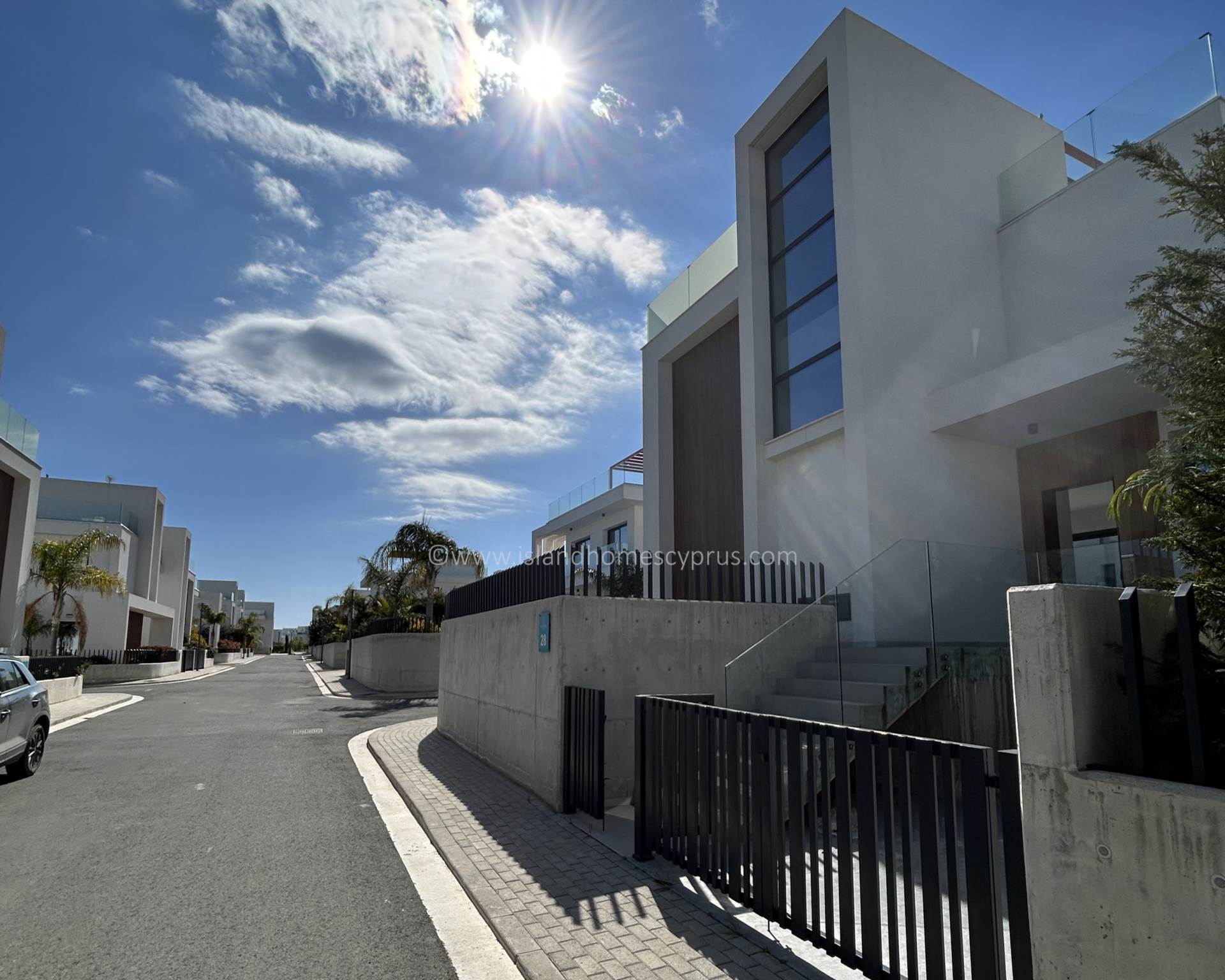 5 bedroom Detached in Pernera, Famagusta, Cyprus – BtP102dp