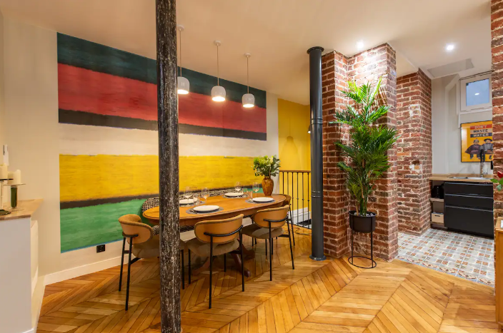 Rue Dulong – Apartment in Paris