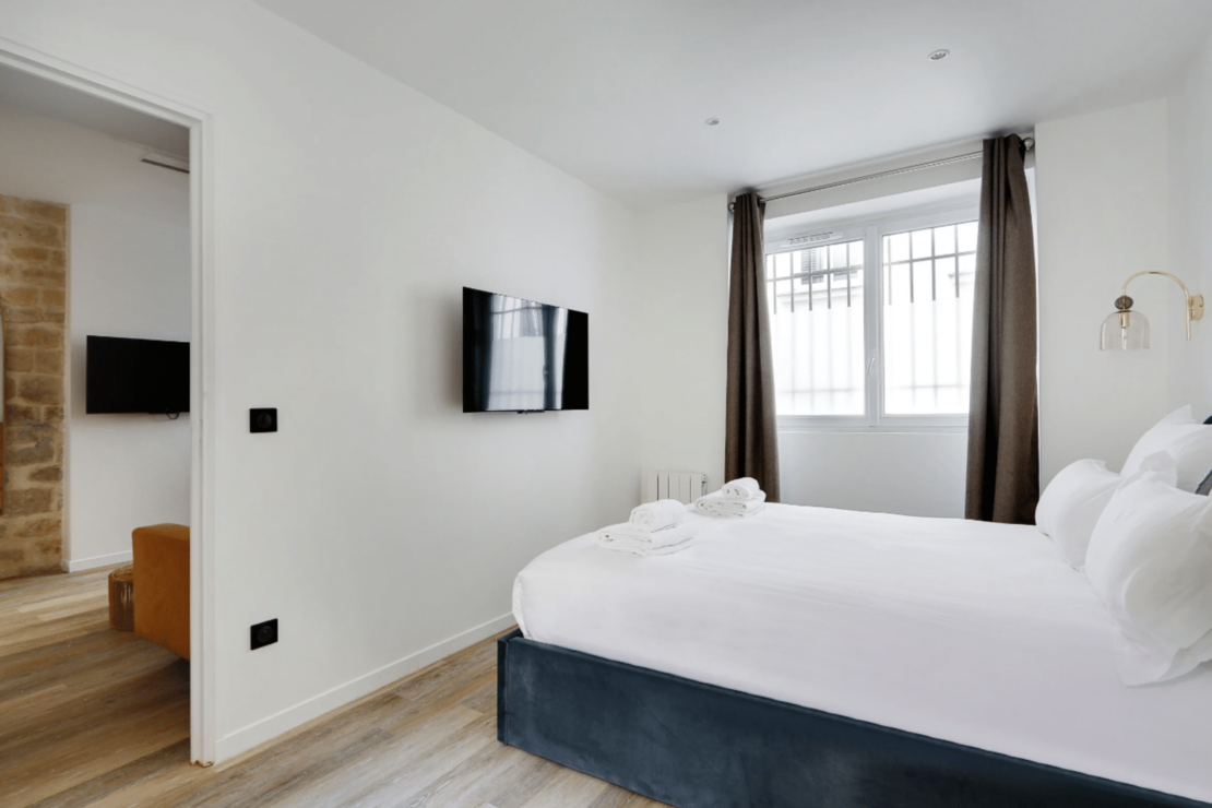 Rue Notre Dame de Recouvrance – Apartment in Paris