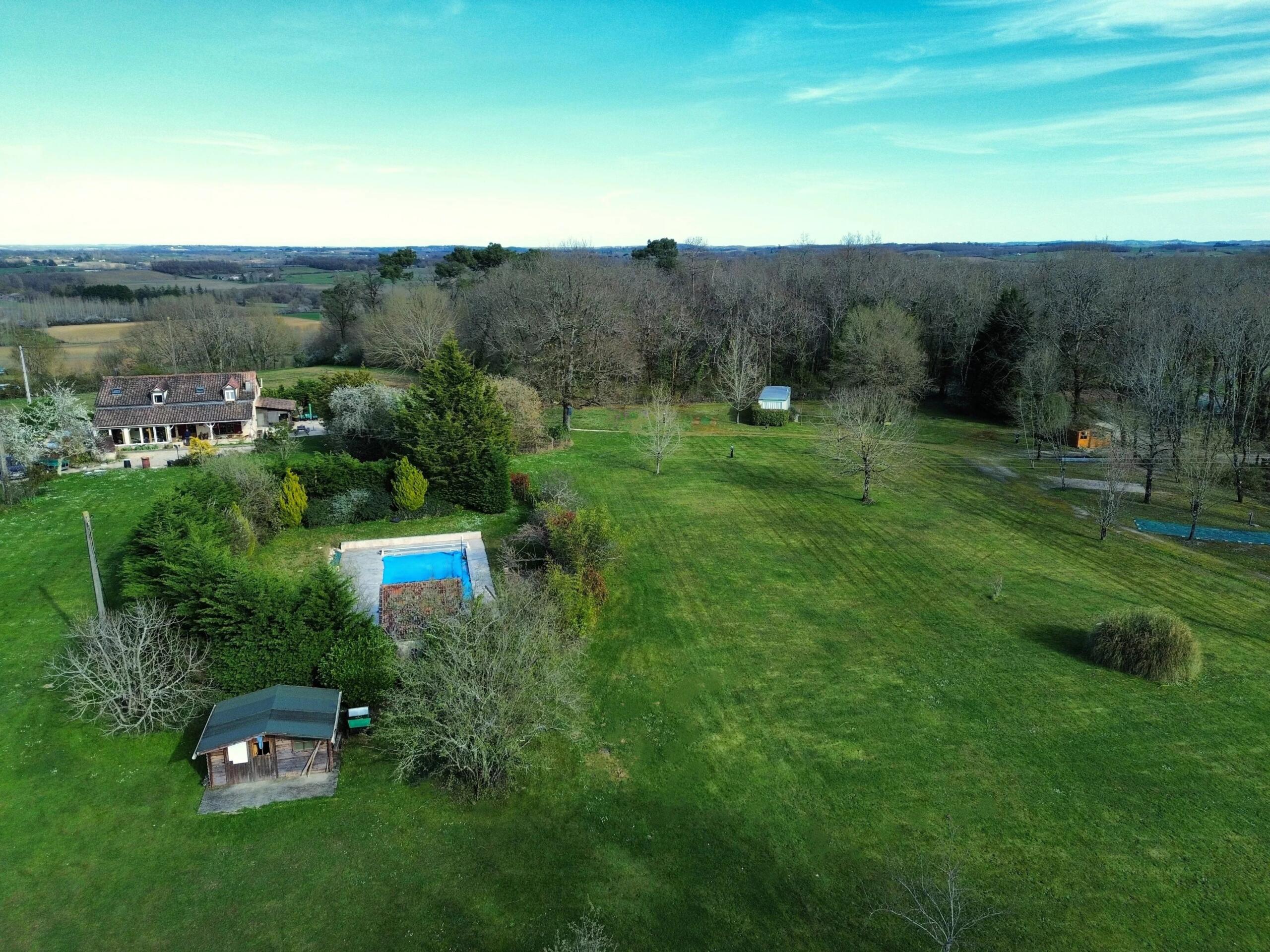 A super opportunity to own a lovely home with potential income from a campsite, Aquitaine – France – BVI80053