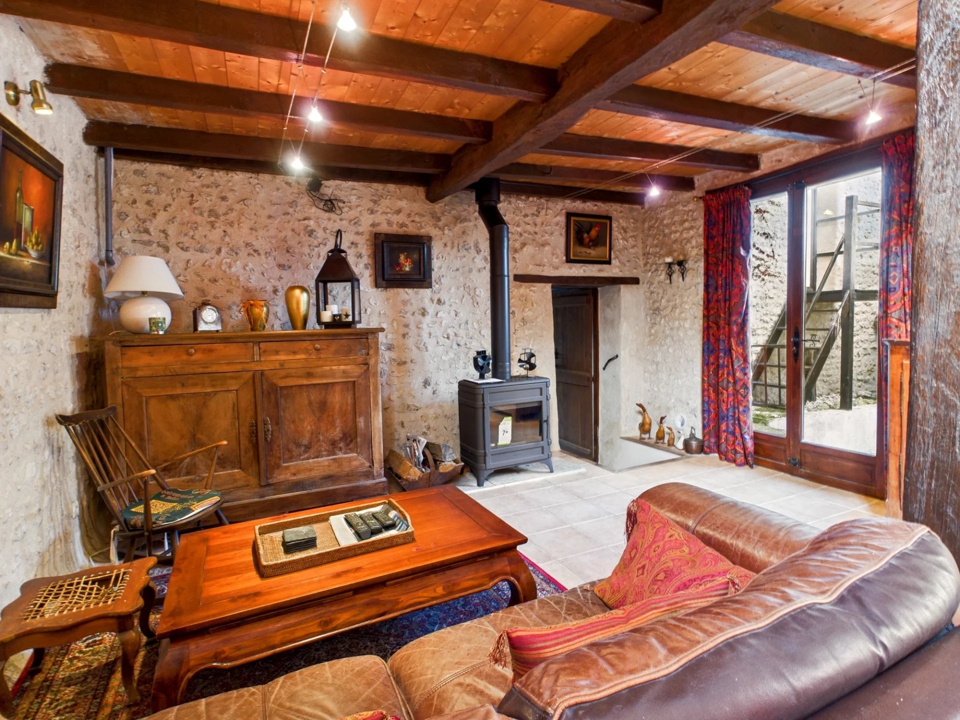 Charming country house with separate studio and pool, Poitou-Charentes – France – BVI79793