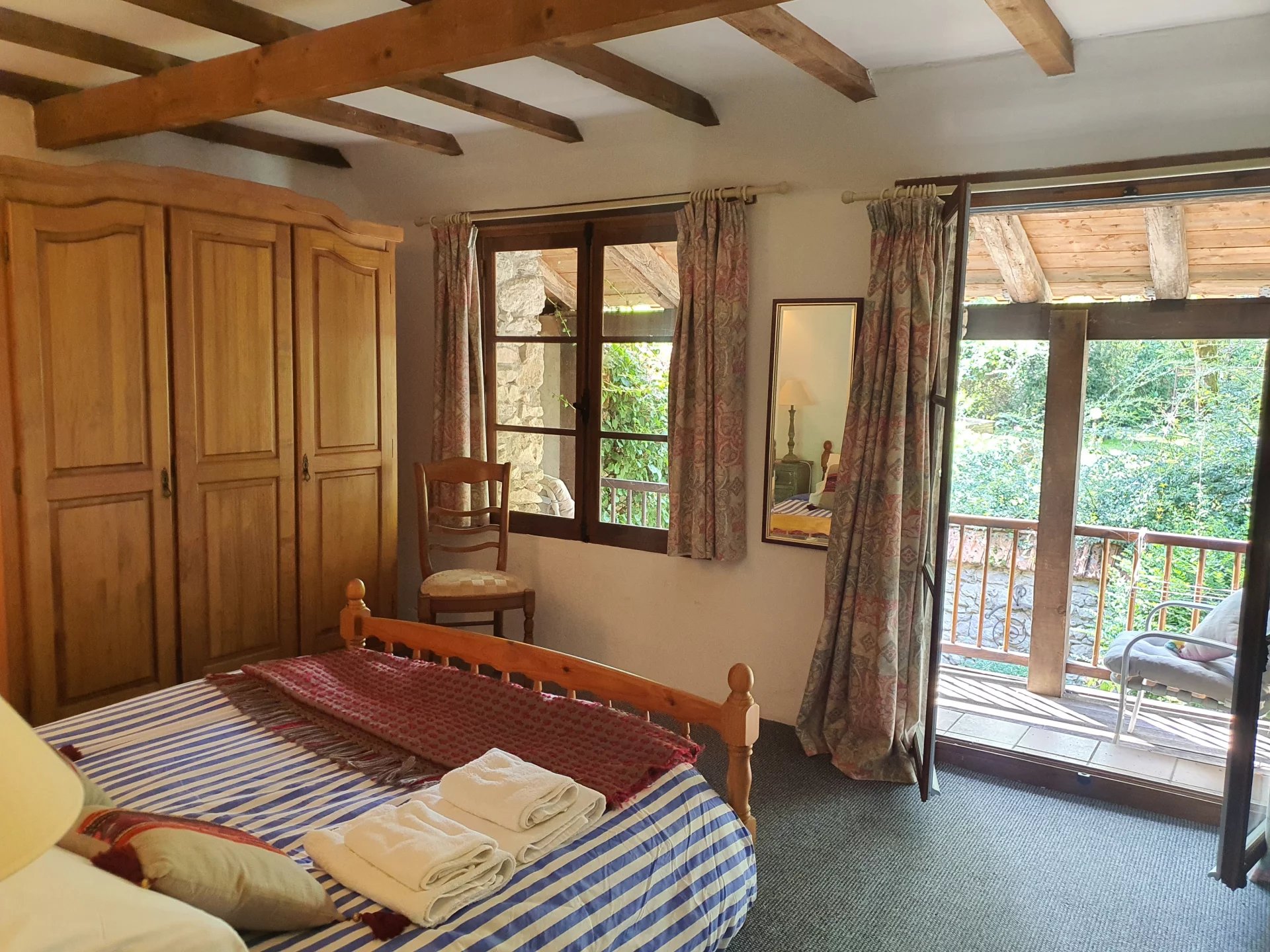 Lovely stone house, 2 guest houses and swimming pool, Aquitaine – France – BVI77115