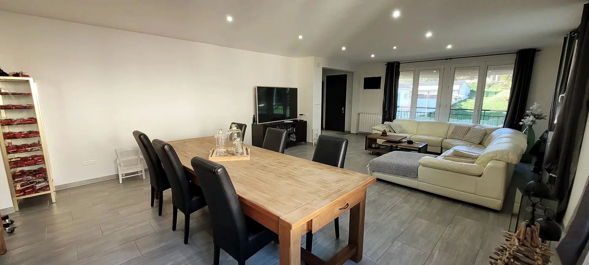 Village house with swimming pool, Midi-Pyrénées – France – BVI78225