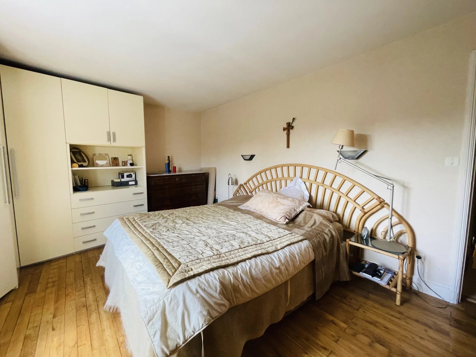 Real estate complex in the heart of the city, Poitou-Charentes – France – BVI71151