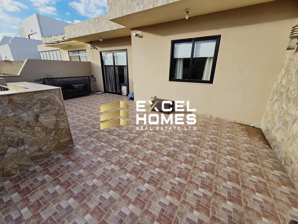 2 bedroom Penthouse in St Pauls Bay, Malta – 62505