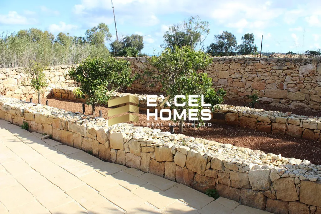 3 bedroom Apartment in Sannat, Malta – 62467